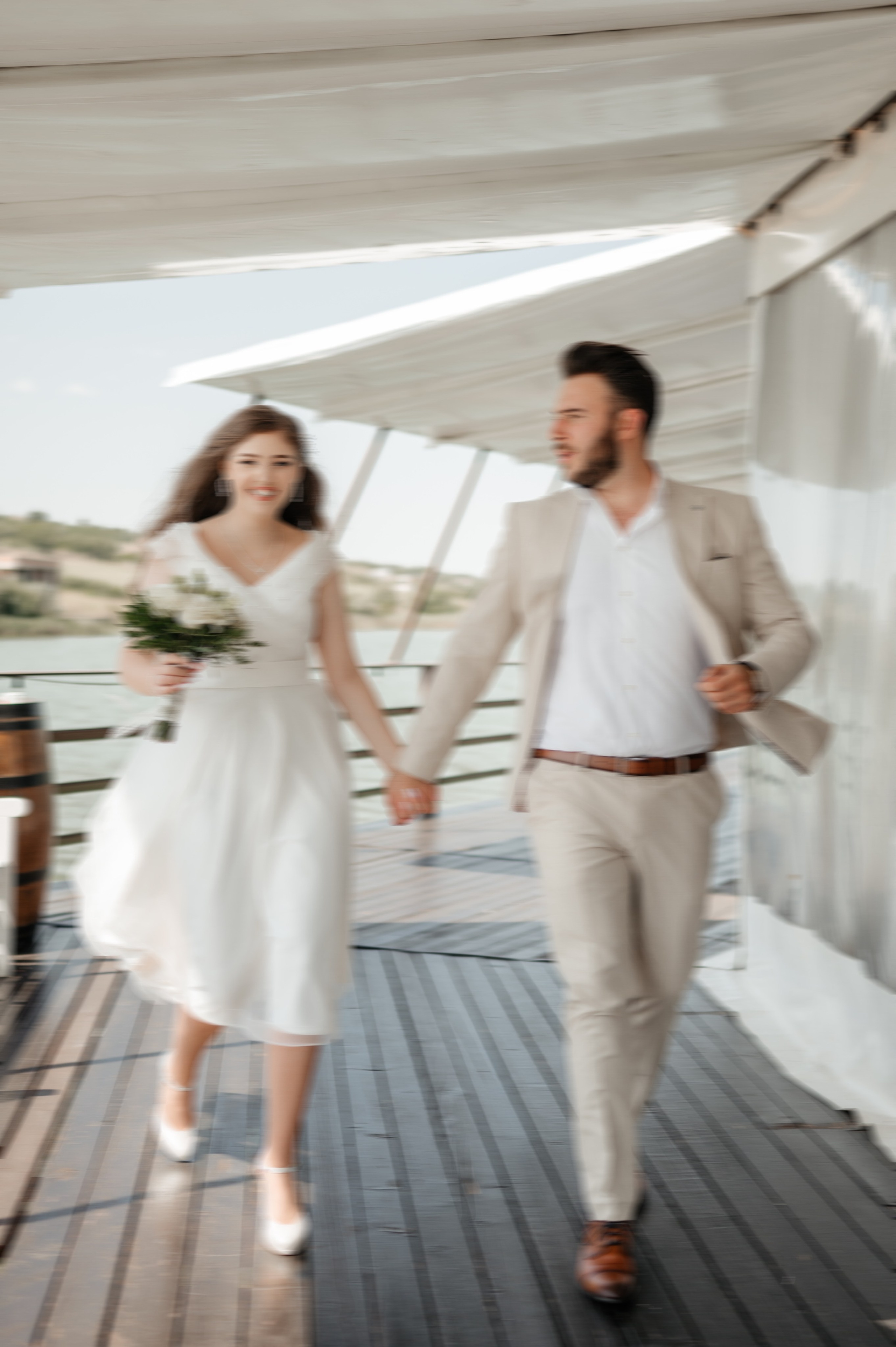 Cununie civila in aer liber si sedinta foto de cuplu. Proud Vision Weddings | Wedding Photography & Film — Servicii profesionale Foto Video Nunta Iasi