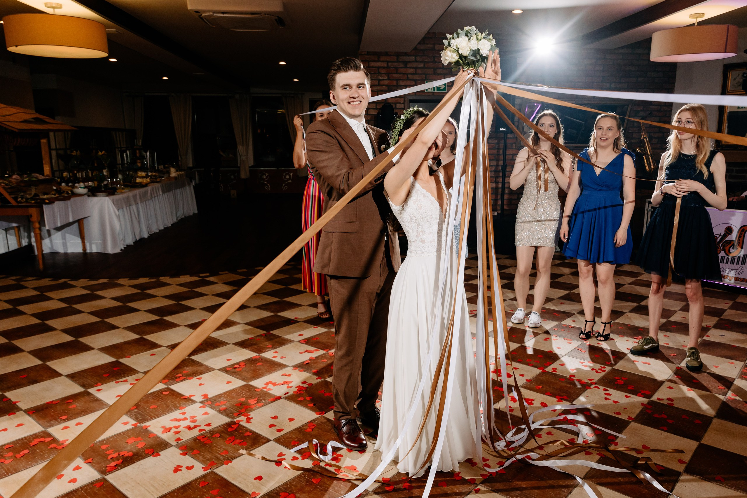 Laura ♡ Marcin. Fotograf Ślubny Warszawa - Sesje Biznesowe Rodzinne Eventy