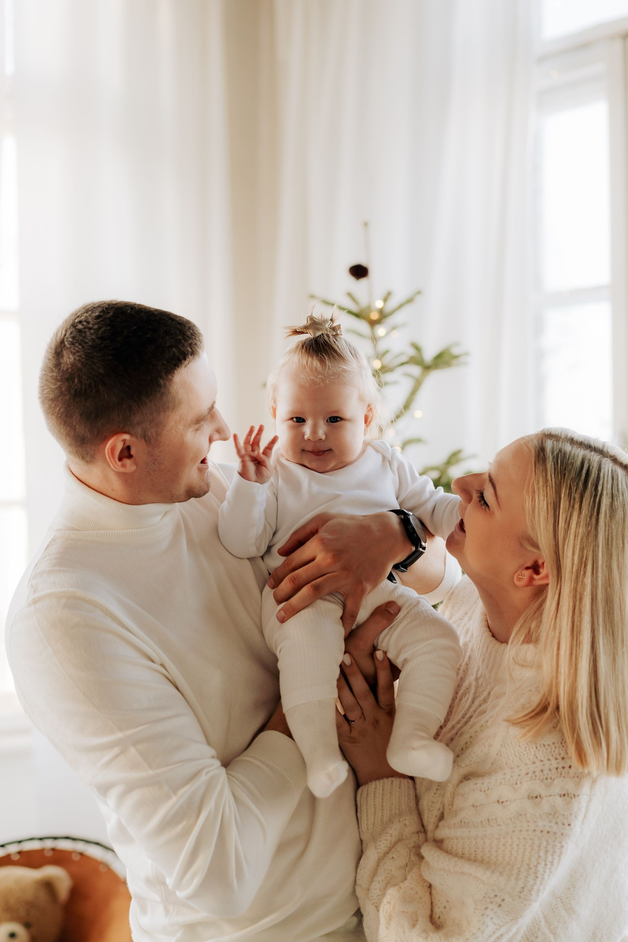 Minimalistyczne sesje świąteczne. Fotograf ślubny & lifestyle Gdańsk, Karolina Baczewska