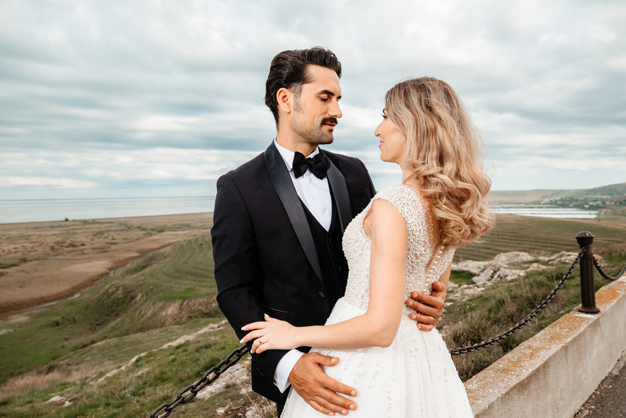 Alexandra & Robert. Www.besttalesstudio.com