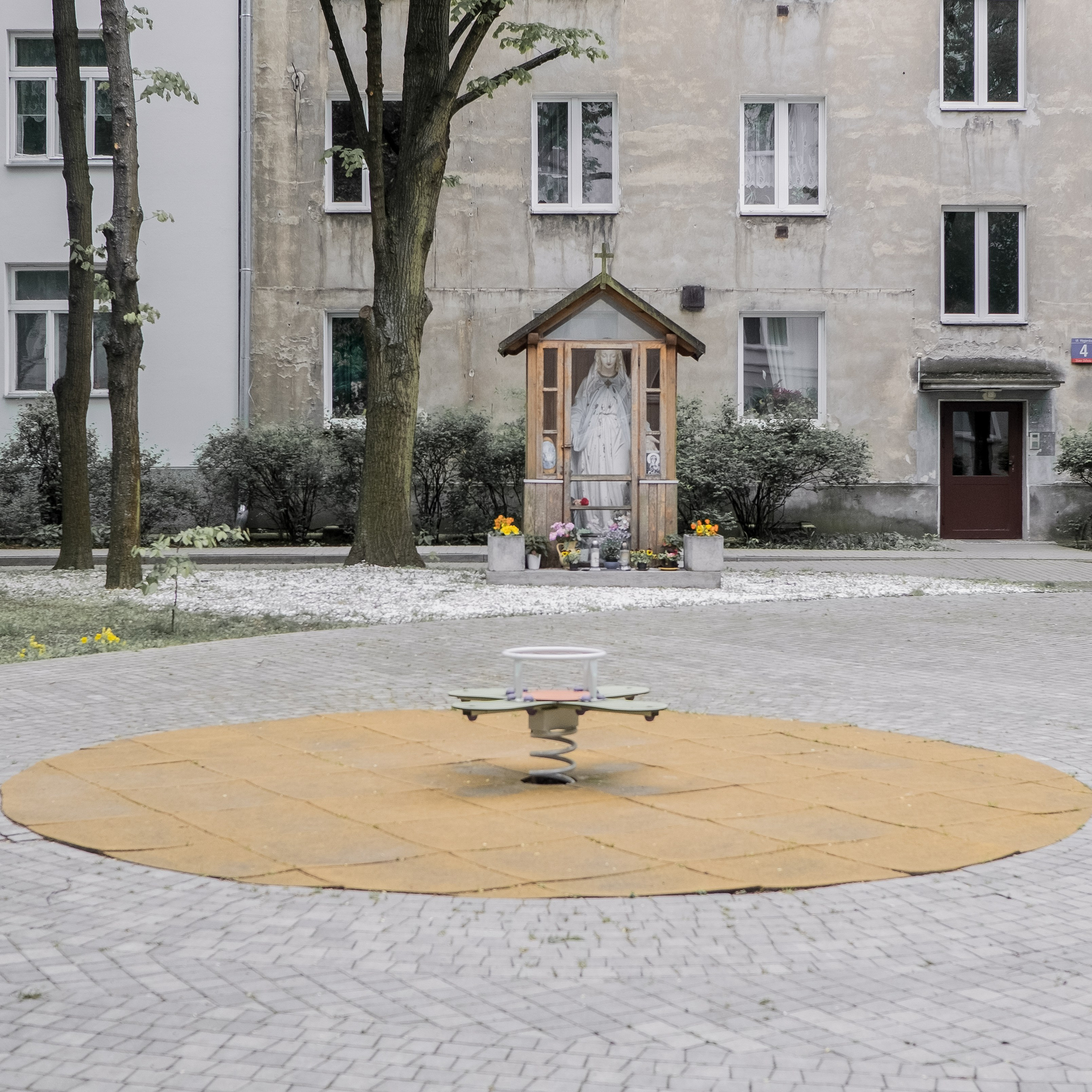 Kapliczki Warszawskie. Photographer Anastasiya Dubrovina