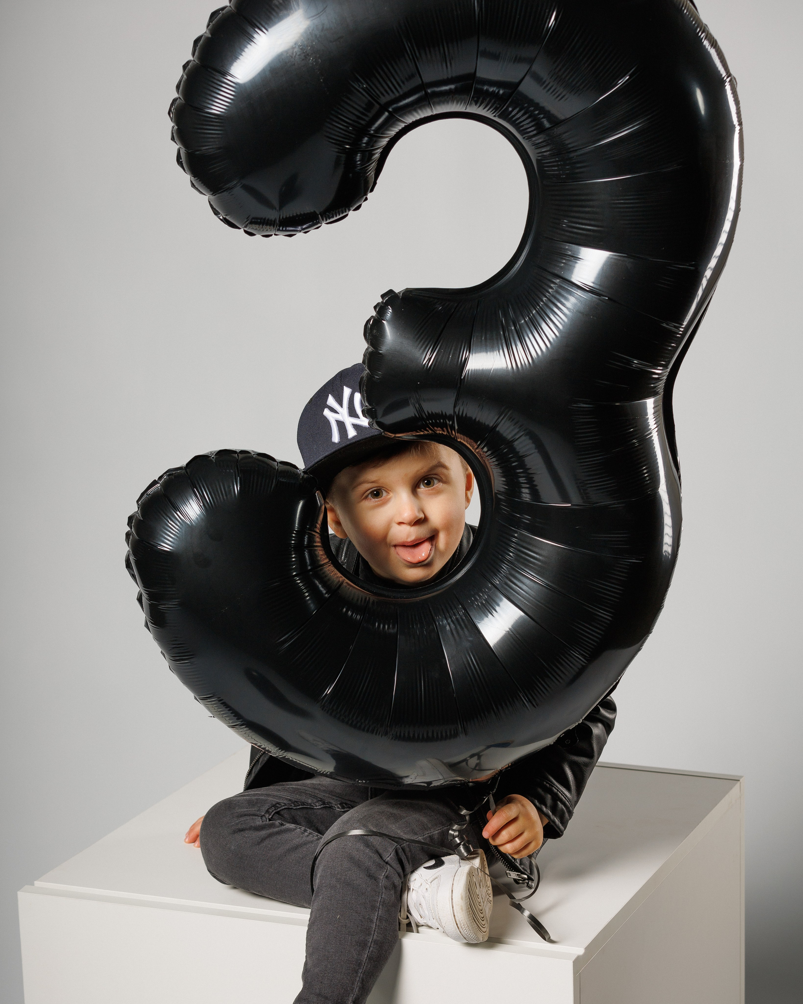 ValStudio. Https://valphoto.wfolio.pro/