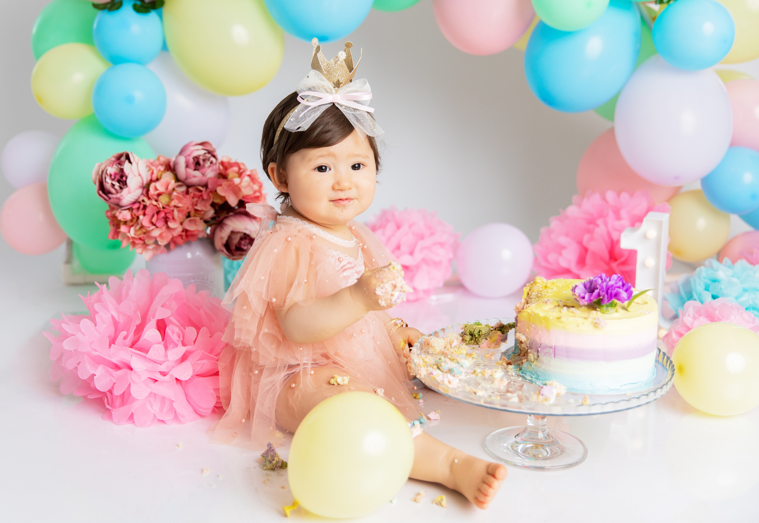 CAKE SMASH ja 1 V KUVAUKSET. Valokuvaaja Itä-Uudellamaalla Viktoria photography