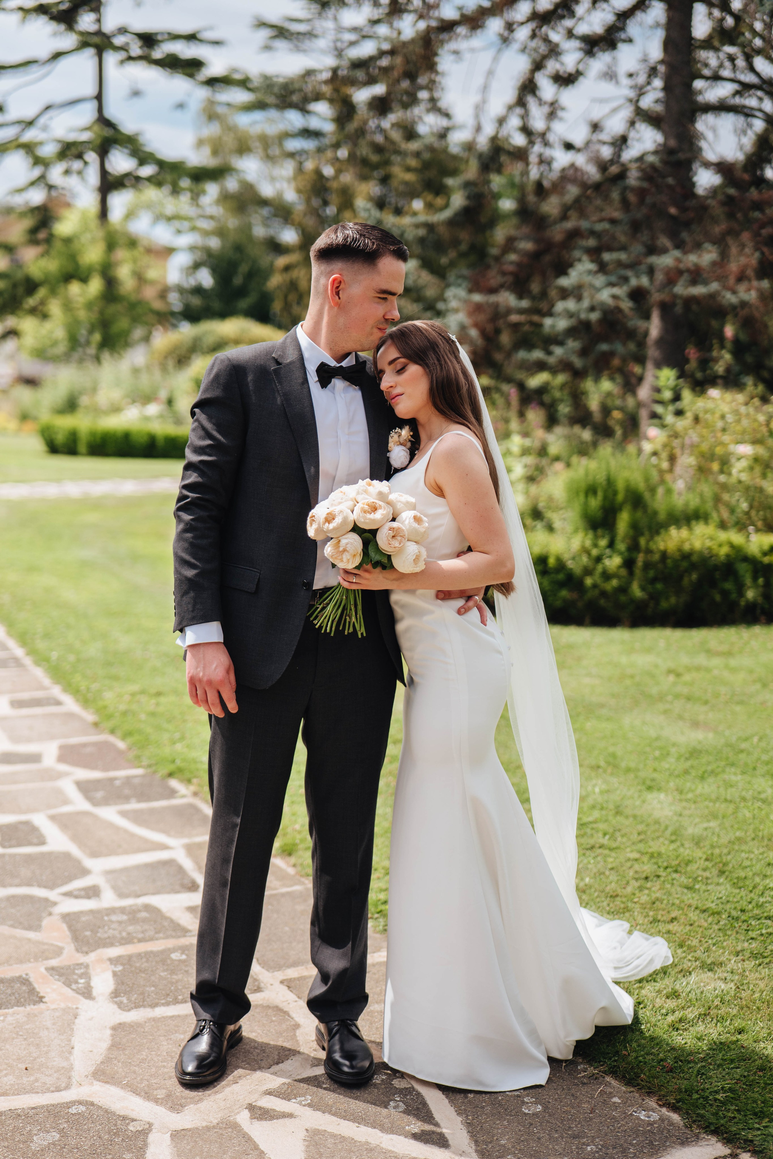 Wedding in Dalson, London, UK. Wedding and family photographer in London