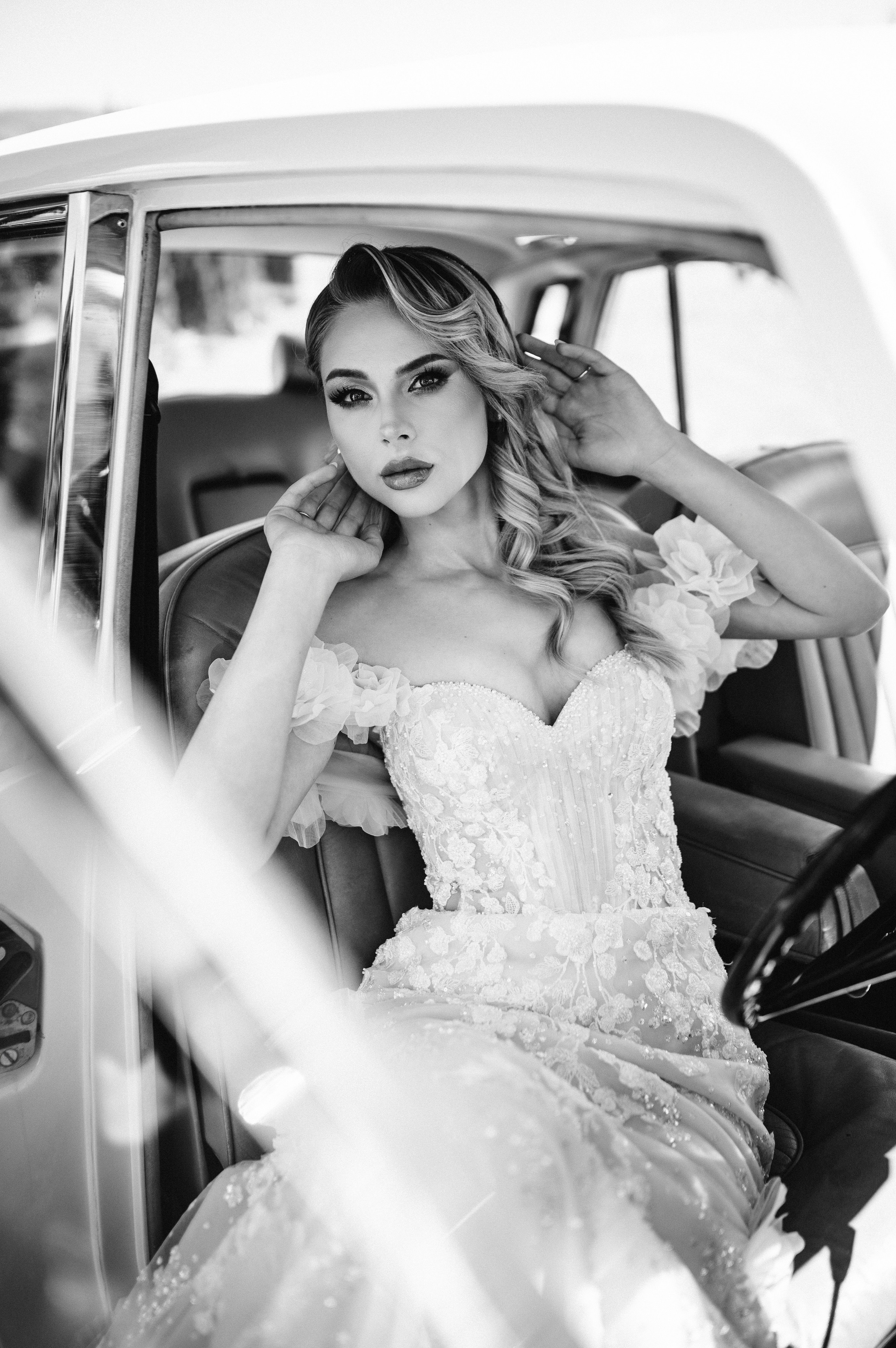 Cristina – Ședință foto editorială cu vibe fashion. Valentin Melen — wedding photographer