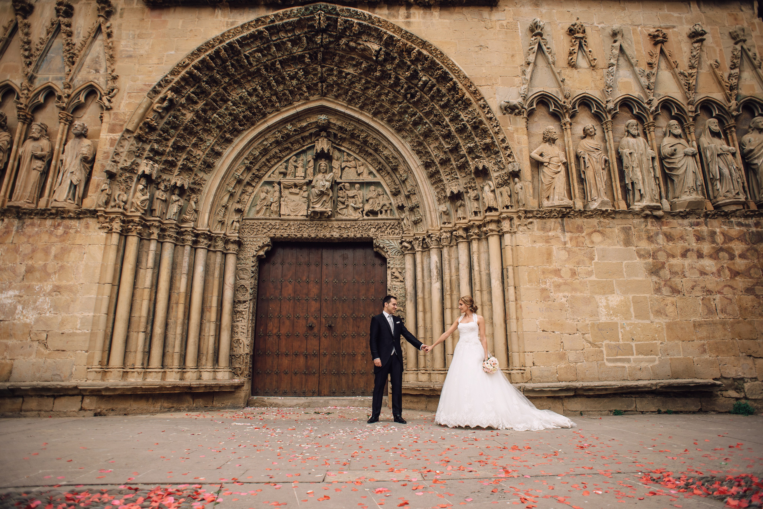 Una boda de cuento de hadas en Olite. Fotógrafo profesional Bilbao