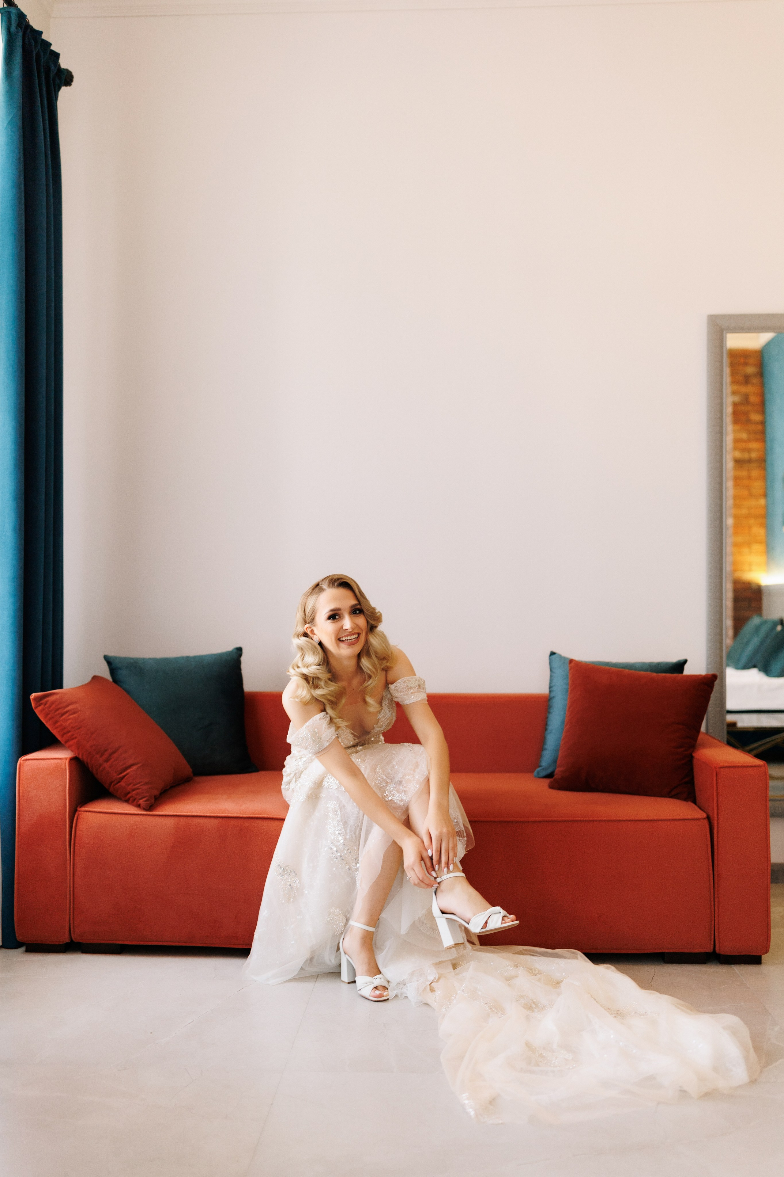 Atingerea e Dragoste. Servicii Foto Video în Chișinău și Europa ID-Brothers