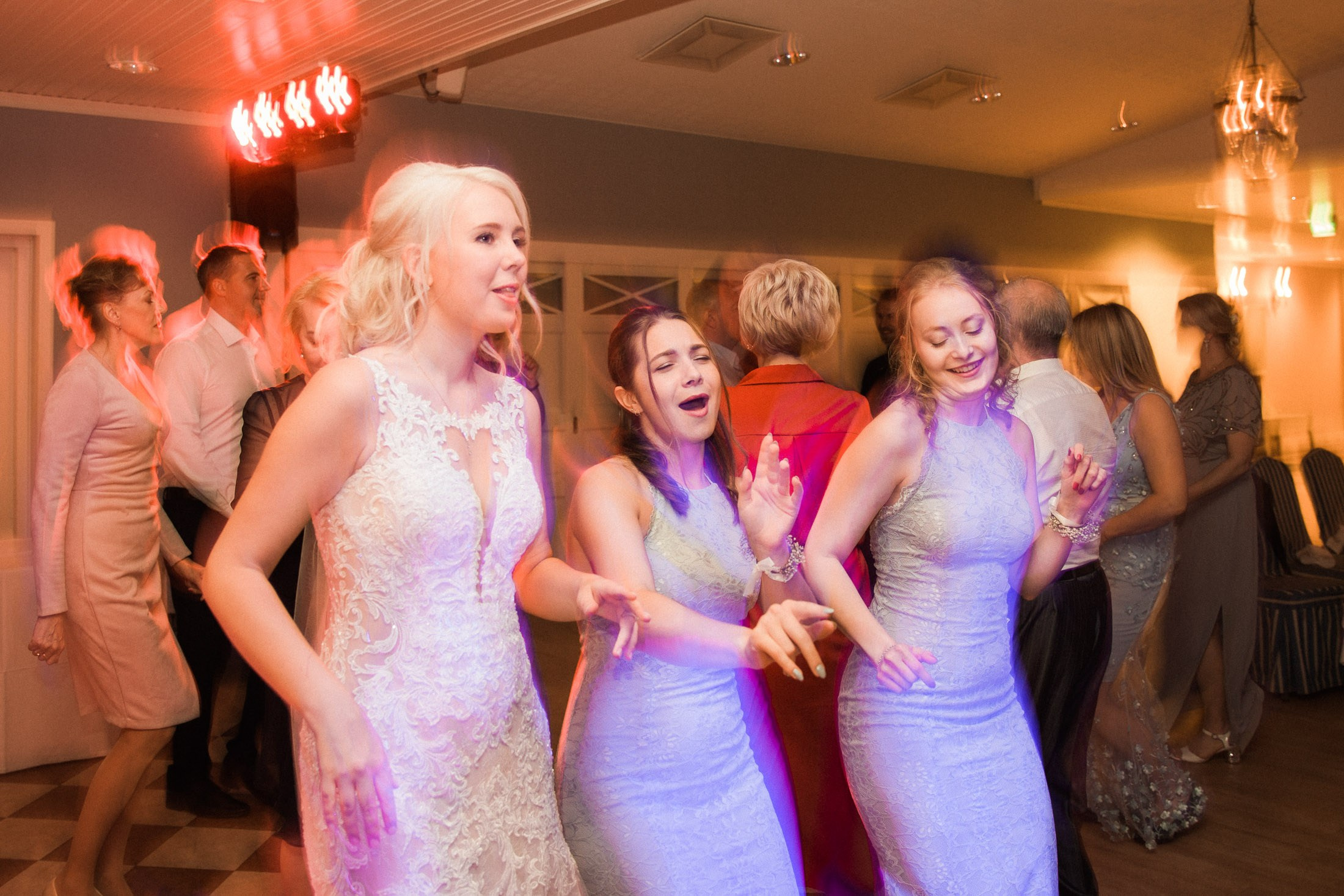 Hääkuvaaja Porvoo | Hääkuvaus Villa Haikko