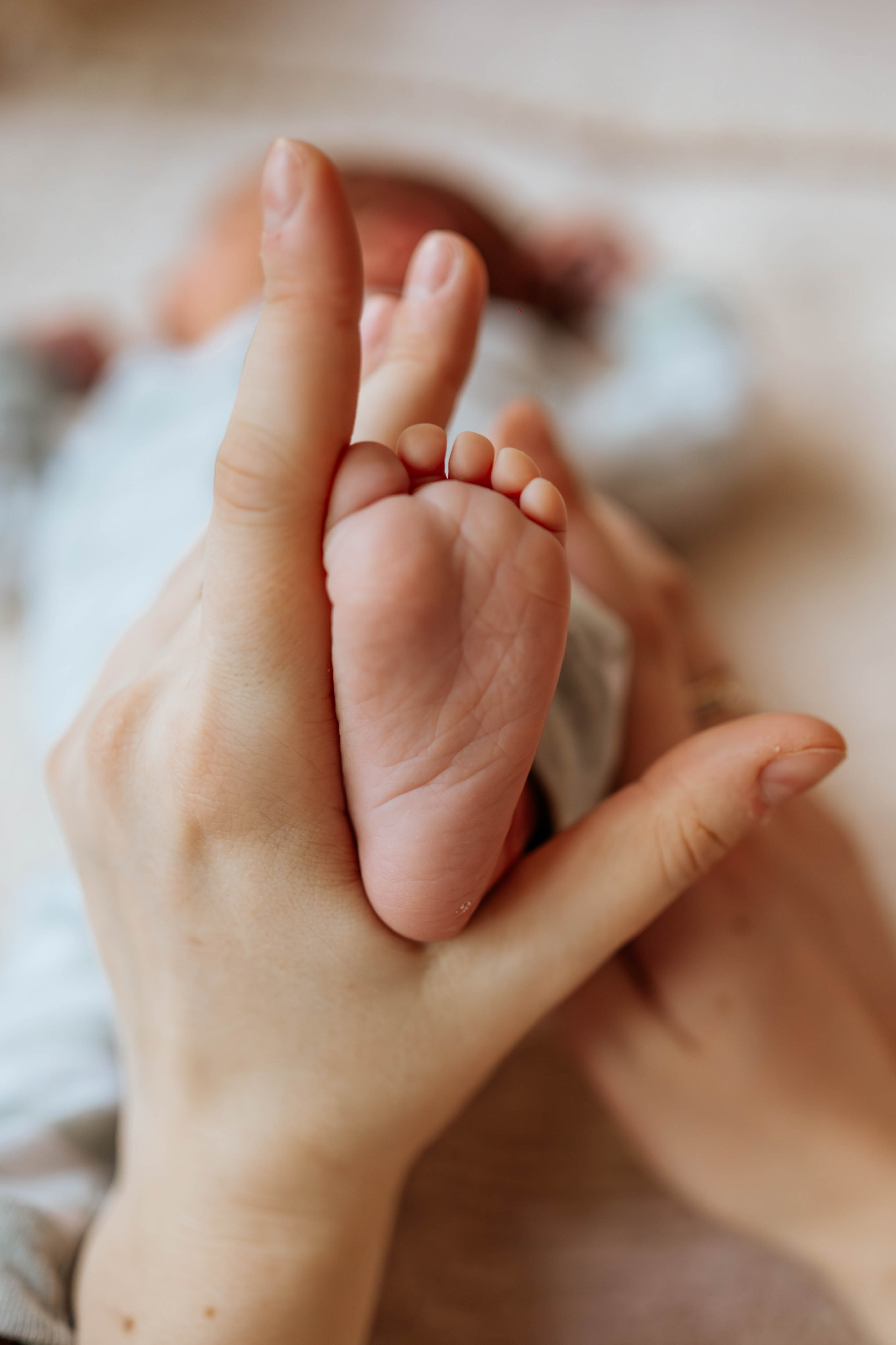 FOTOGRAFISANJE BEBA KOD KUĆE. Dečiji i porodični fotograf