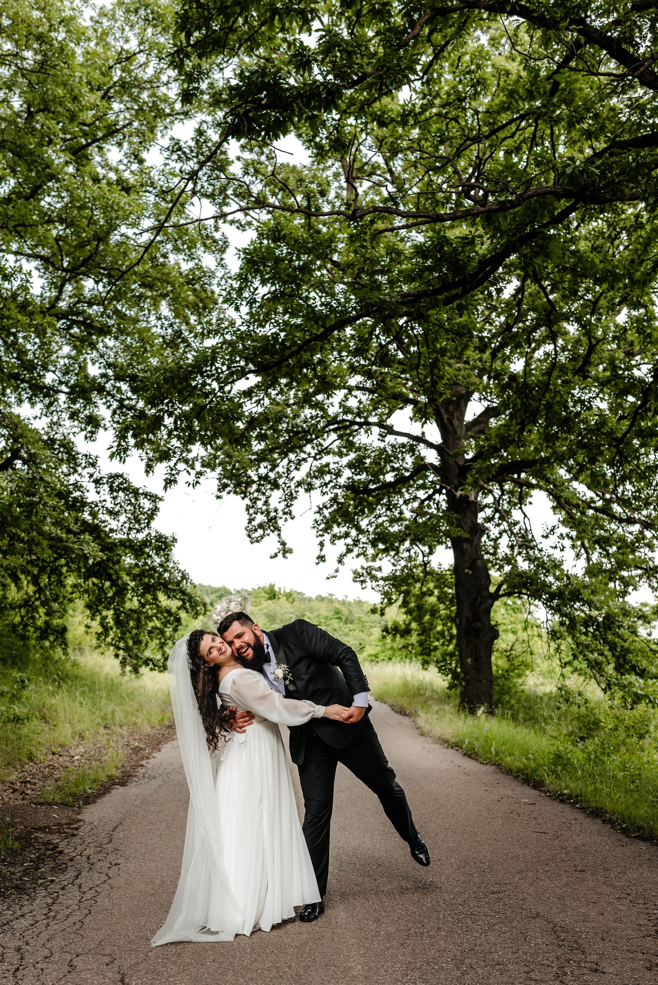 Radu Rahovan Fotograf de nuntǎ Cluj - Zalau - Alba - Târgu Mureș - Bistrița
