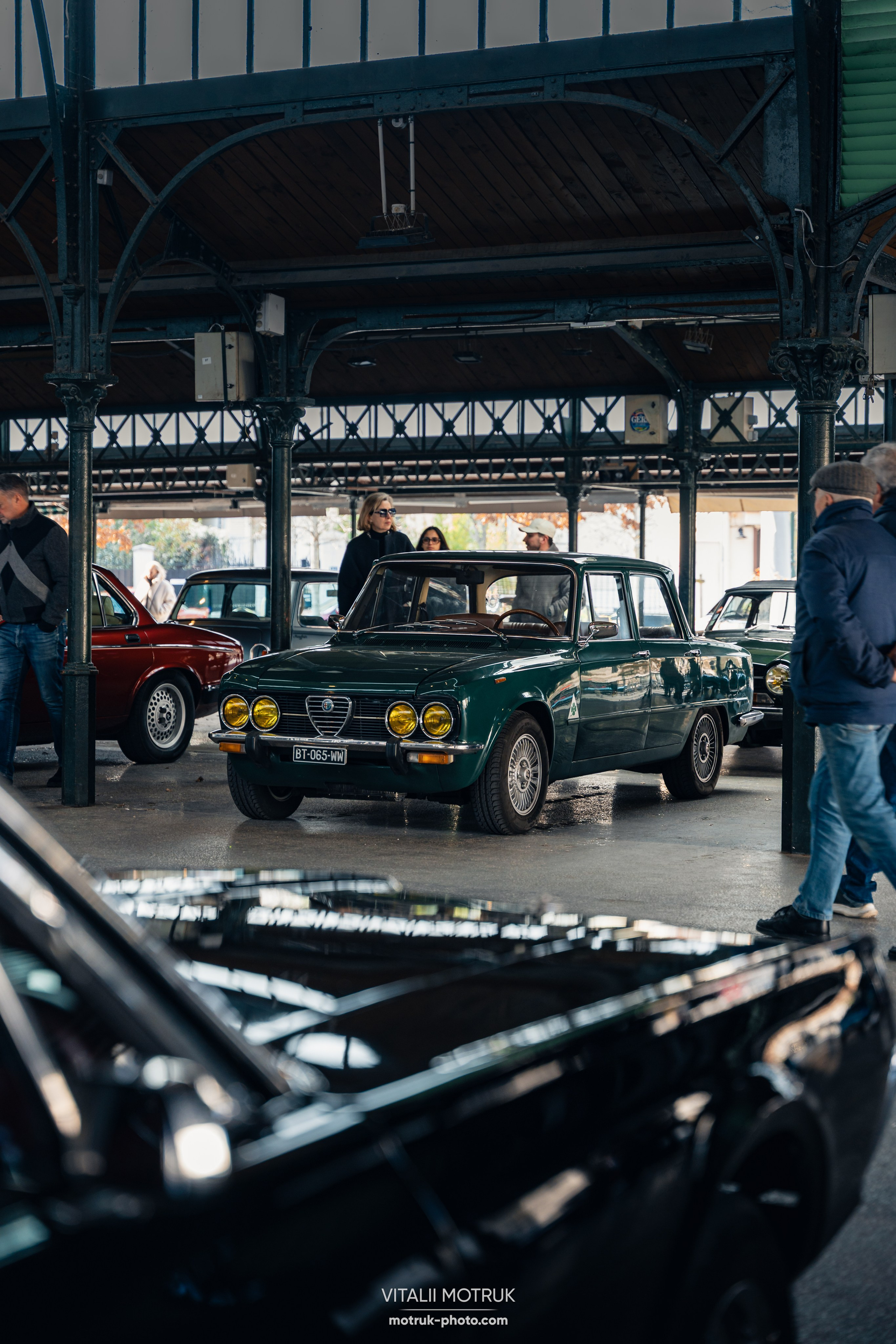 Rassemblement Garenne Colombes — 16 mars. Photographe de voitures à Paris — Vitalii Motruk