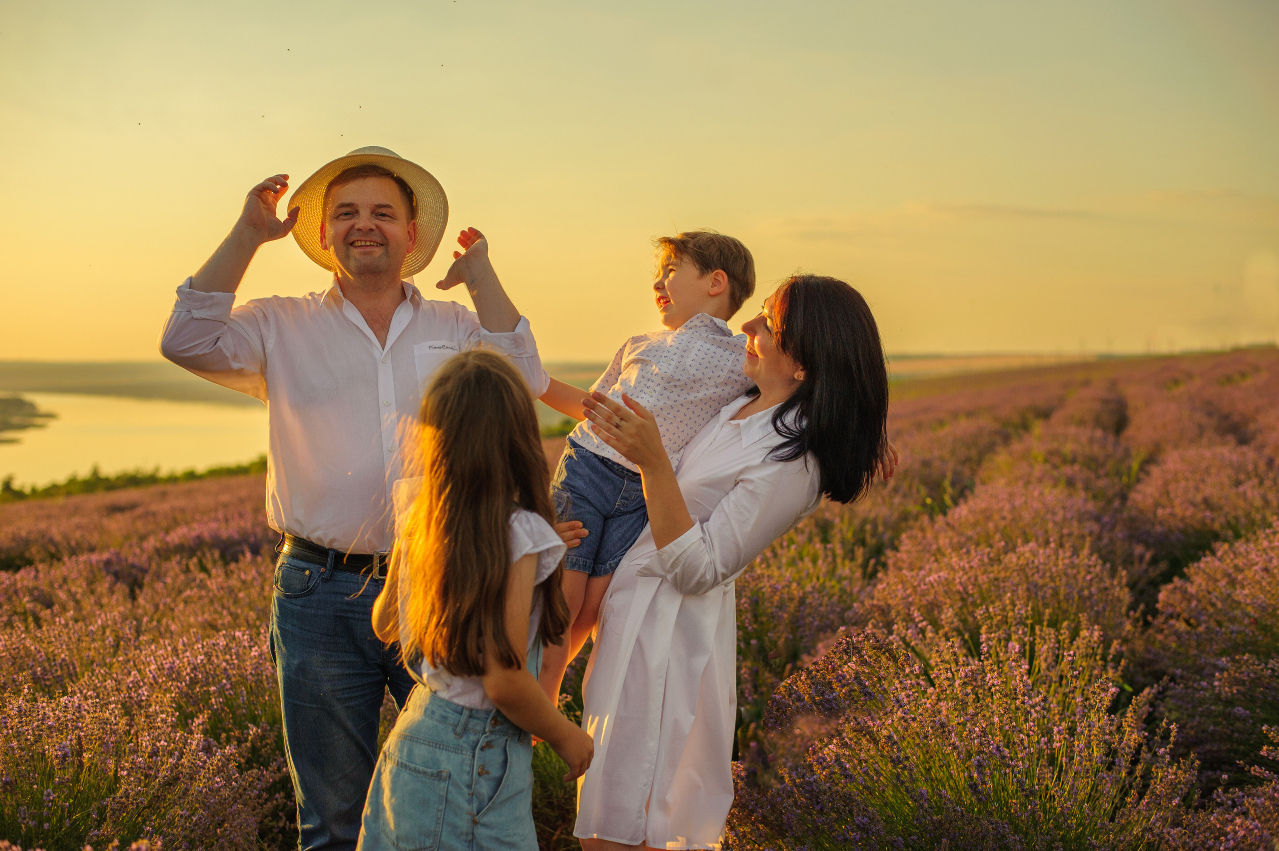 Евгения и Александр и Ко. Семейный и детский фотограф/ репортаж в ПМР Наталия Филимонова