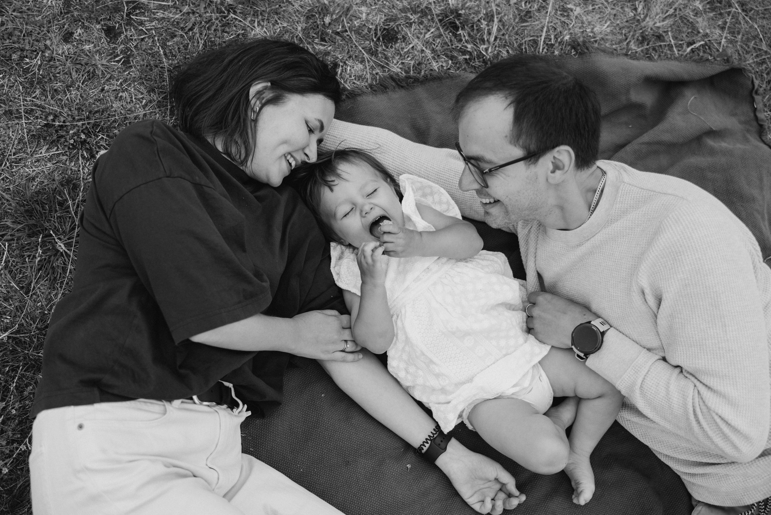 Milena with parents (Greenwich Park). Anastasia Klink, Photographer in London