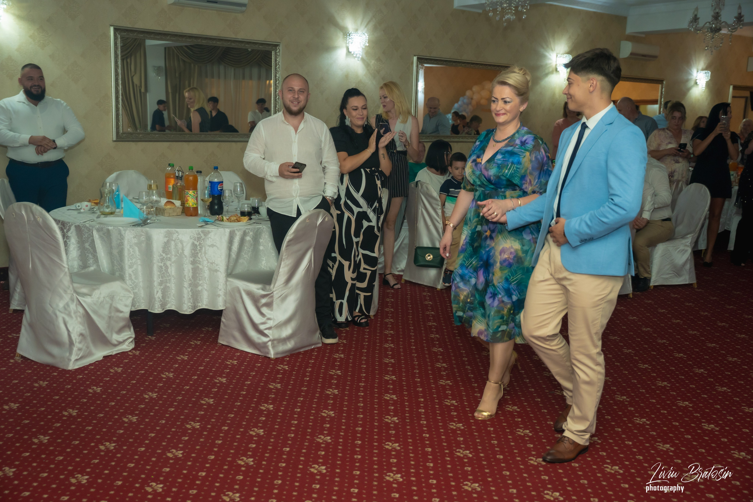 RĂZVAN. RRStudio — Fotograf evenimente