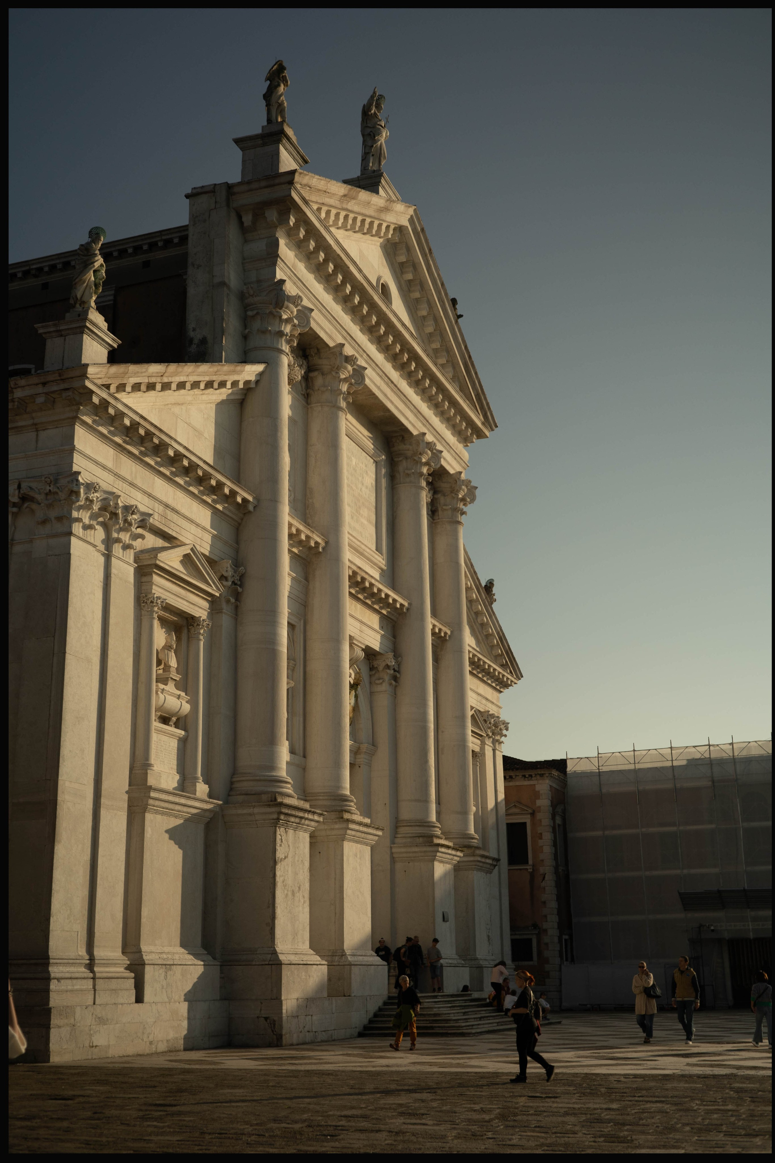 Benetki 2024. Fotografinja in videografinja Mariia Bortiakova iz Slovenije: fotografiranje dogodkov, portretov in snemanje videov po vsej Sloveniji