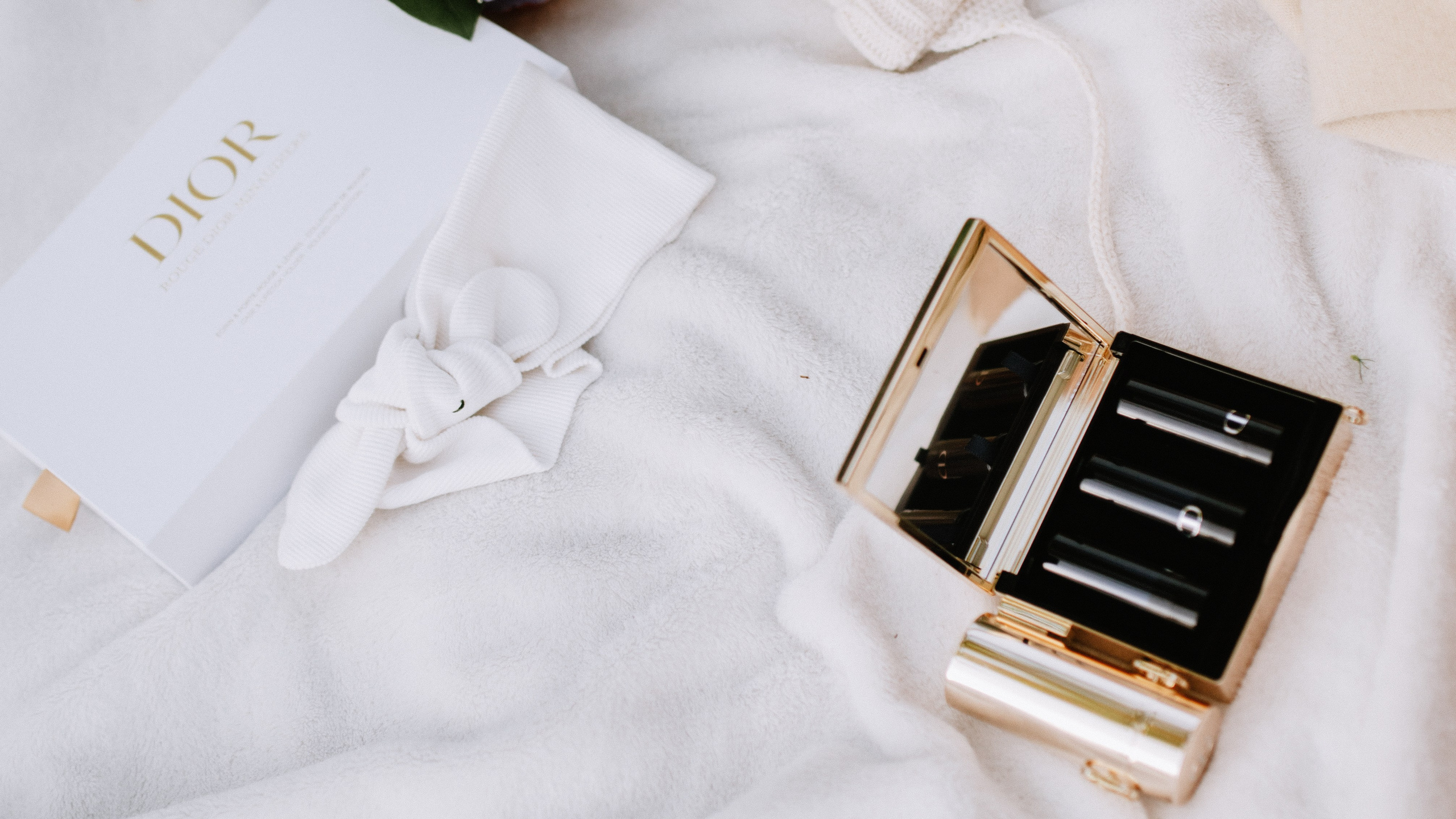 Oli&klaudi. ANNA-MARIA PHOTO CONTENT CREATOR — photographer, aesthete, artist, and visual expert for Instagram in Prague