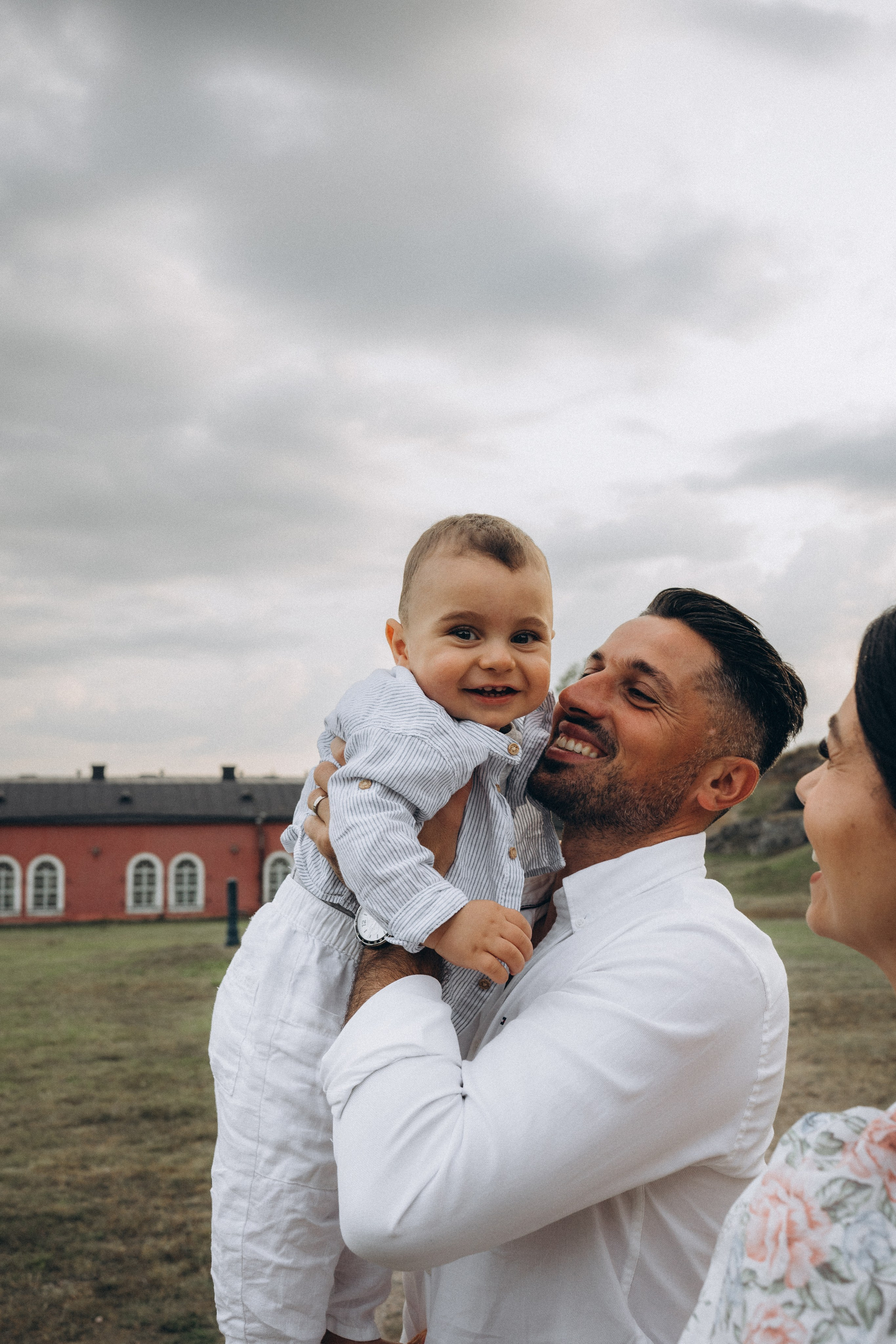 Summer. Wedding and portrait photographer in Helsinki Vickan O