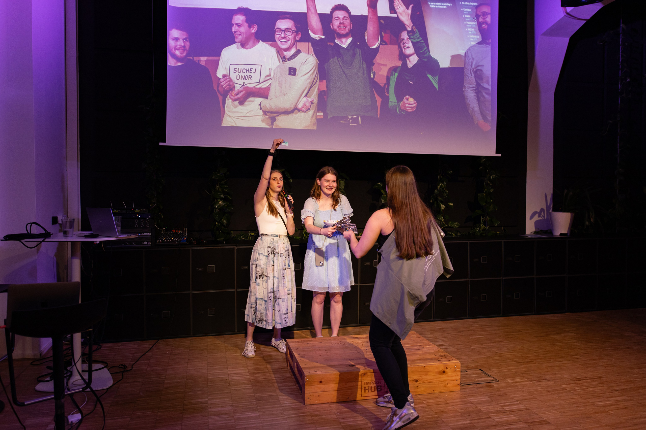 Dana Lišková - Eventová fotografka Praha - event fotografie - firemní akce - byznys portrét - korporátní fotografie 