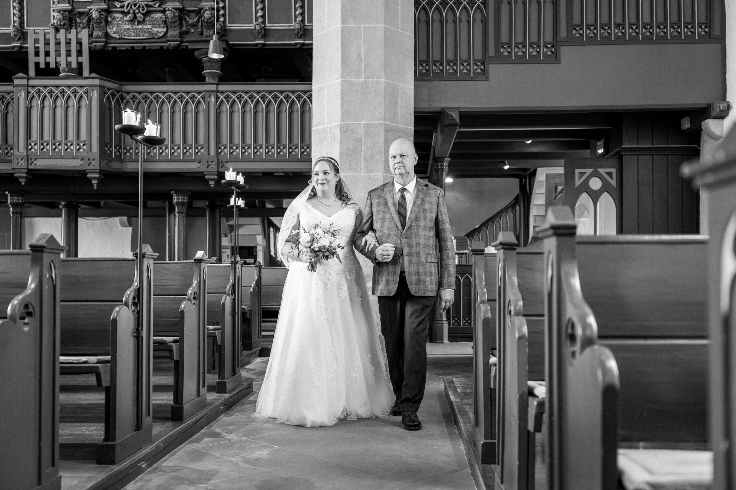 Kirchliche Trauung in Oerlinghausen. Hochzeitfotograf in Bielefeld