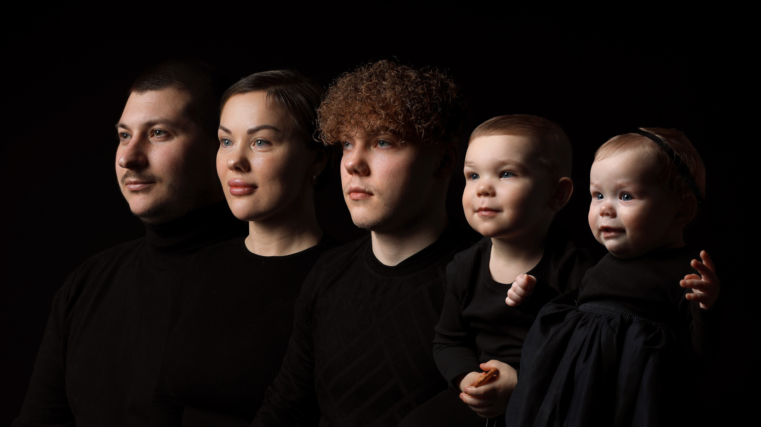 Семейная фотосессия на память в Хельсинки — Профессиональный фотограф. Екатерина Мансур Портретный фотограф в Финляндии (Хельсинки и Уусима)