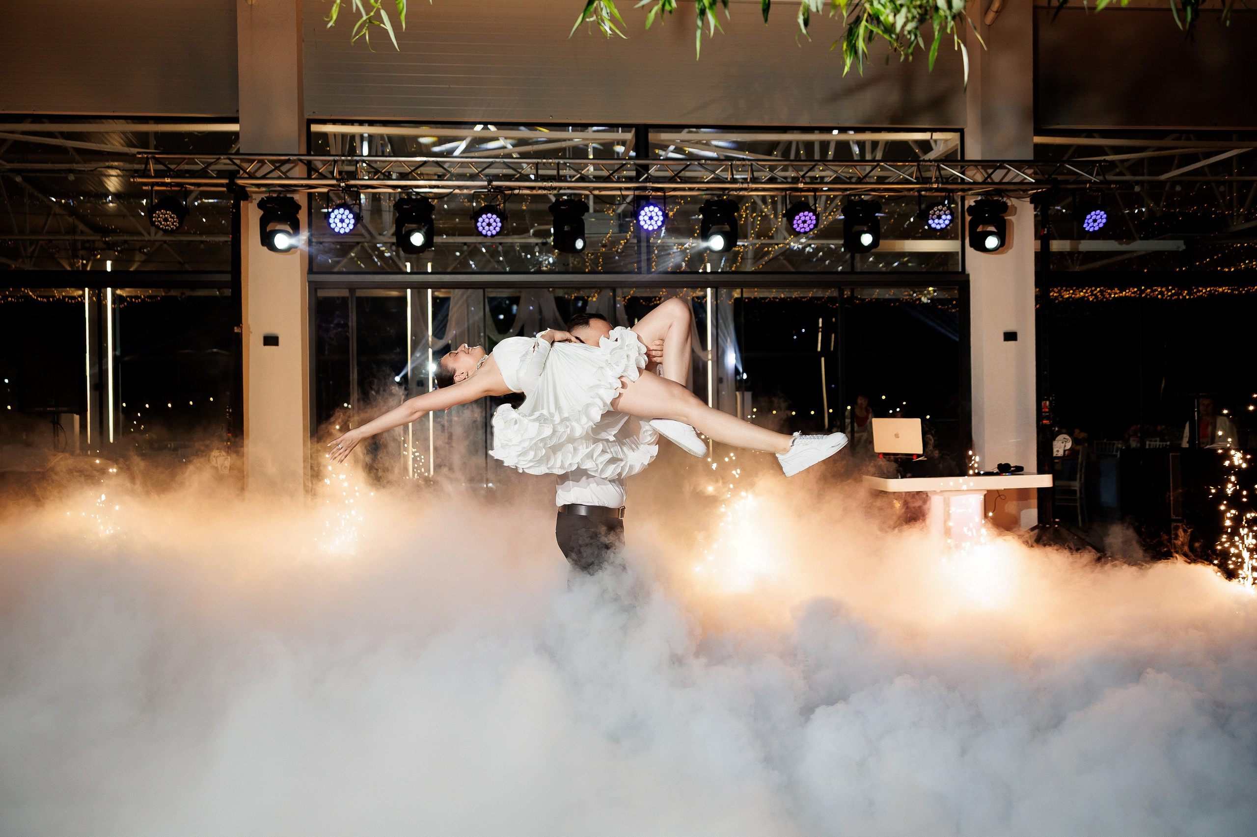 Florin & Corina — Complexul Turistic Costesti — Wedding Day. Servicii Foto și Video 067188353