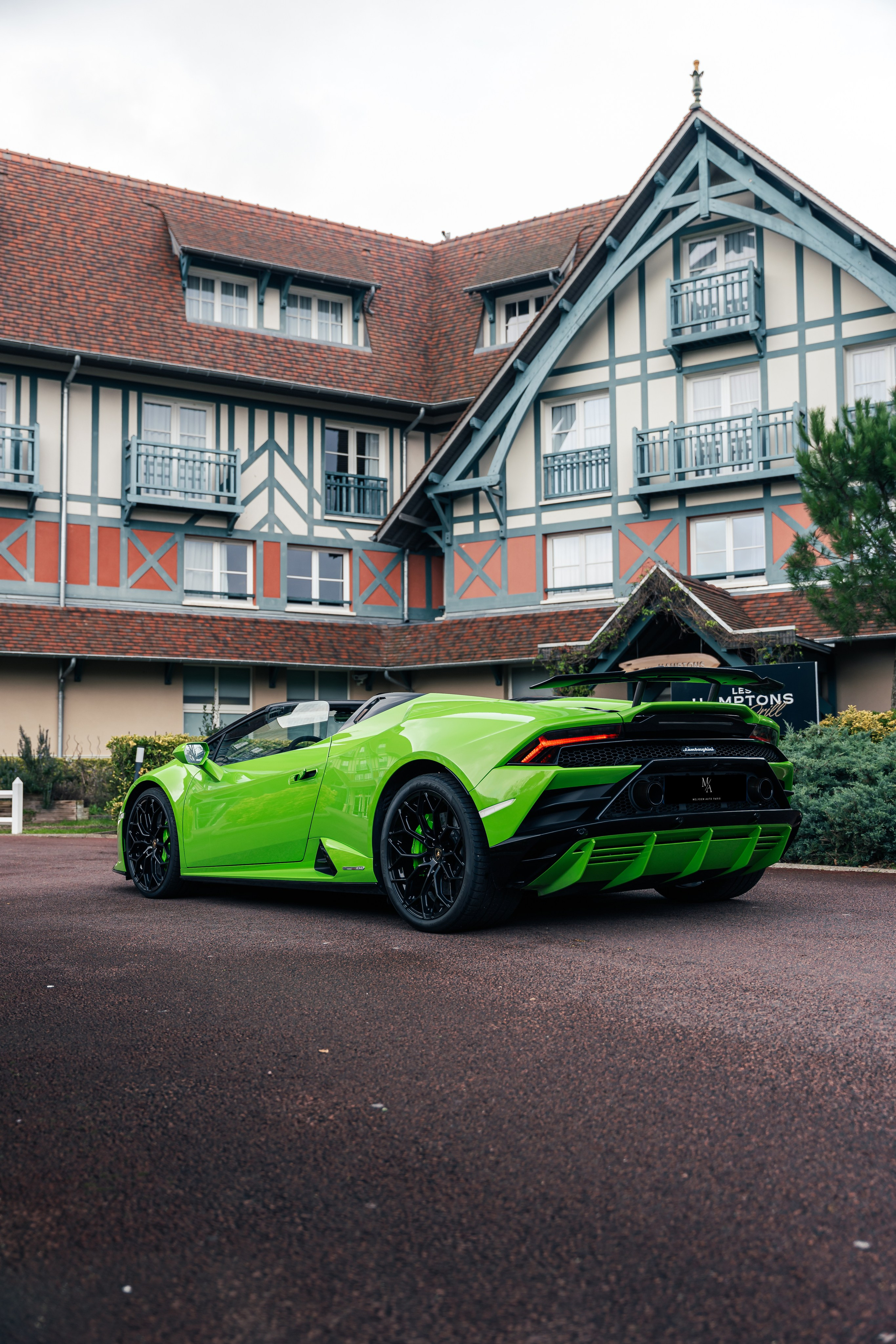 Lamborghini Huracan Evo Spyder. Photographe de voitures à Paris — Vitalii Motruk