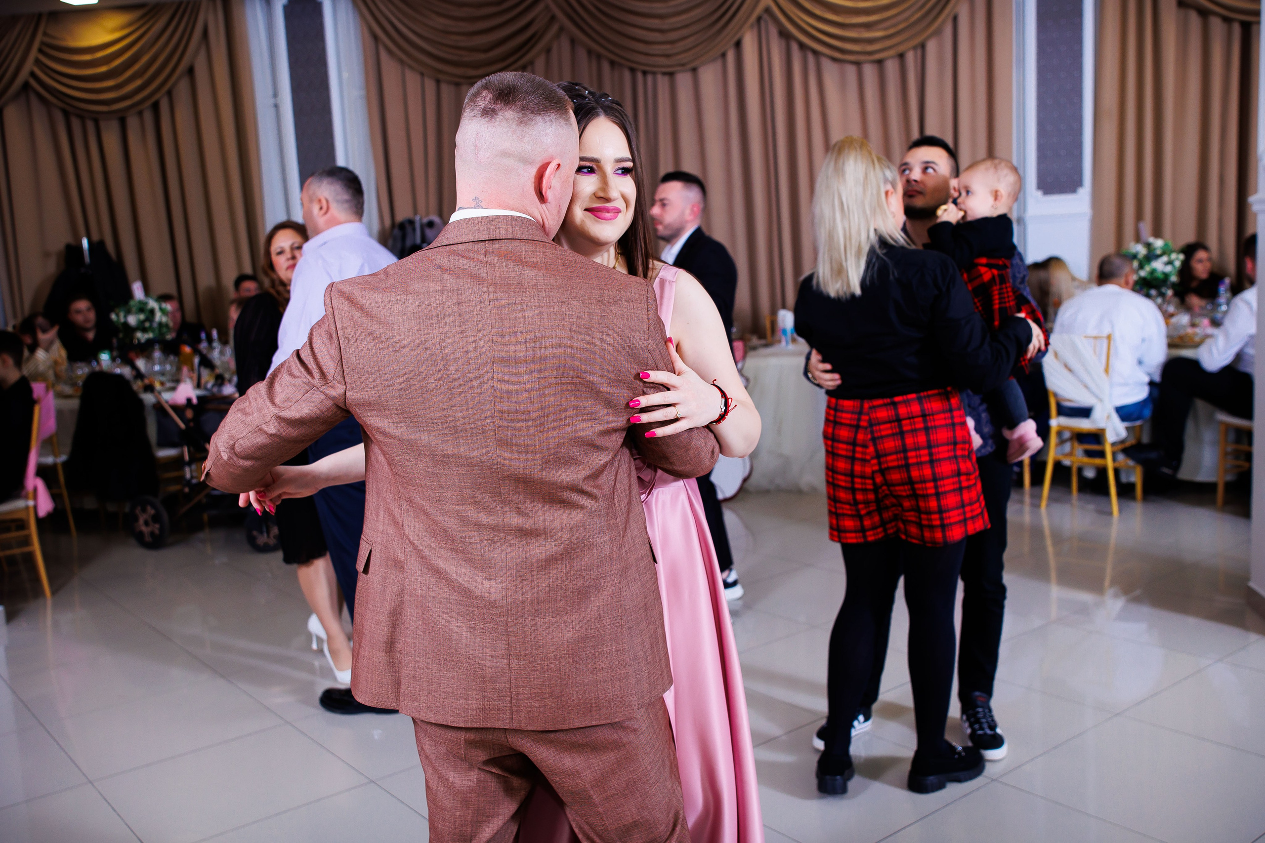 Botez. Dream Studio Galați – ședințe foto profesionale pentru familie, portrete și evenimente