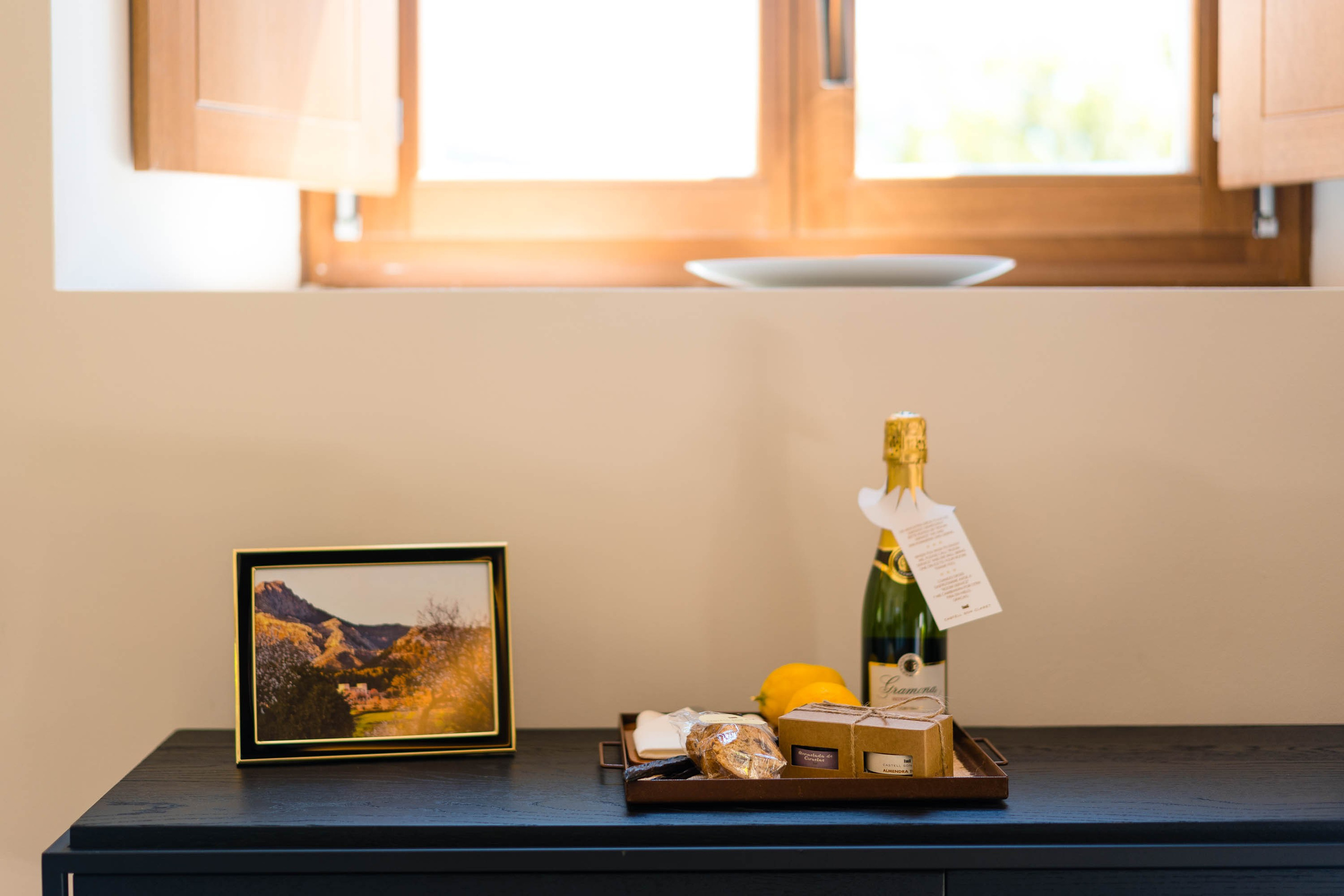 Fotografía comercial de habitaciones en Hotel Son Claret. Mallorca Wedding, Corporate & Social Photographer