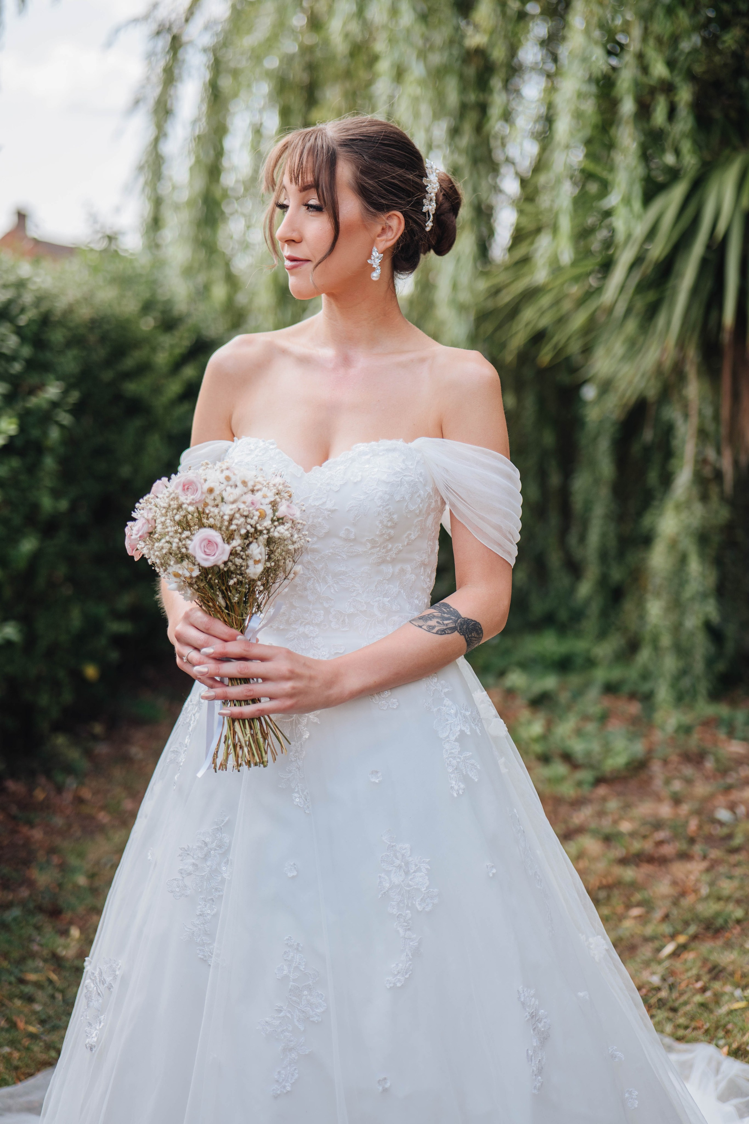 Wedding photosession in east London. Wedding and family photographer in London