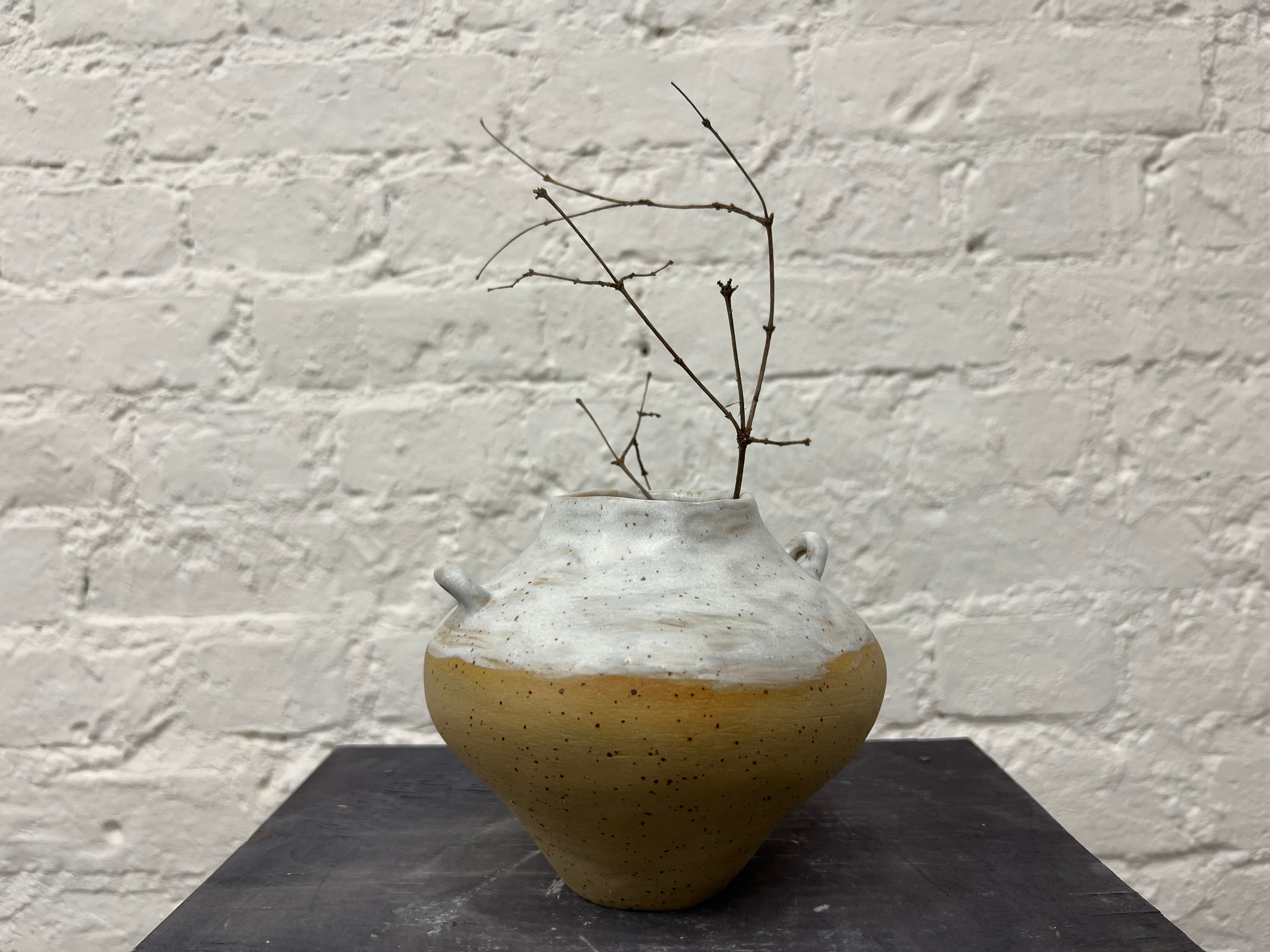 Vase “Simple”. ReefCeramics, based in Nicosia, is a creative hub where handcrafted ce