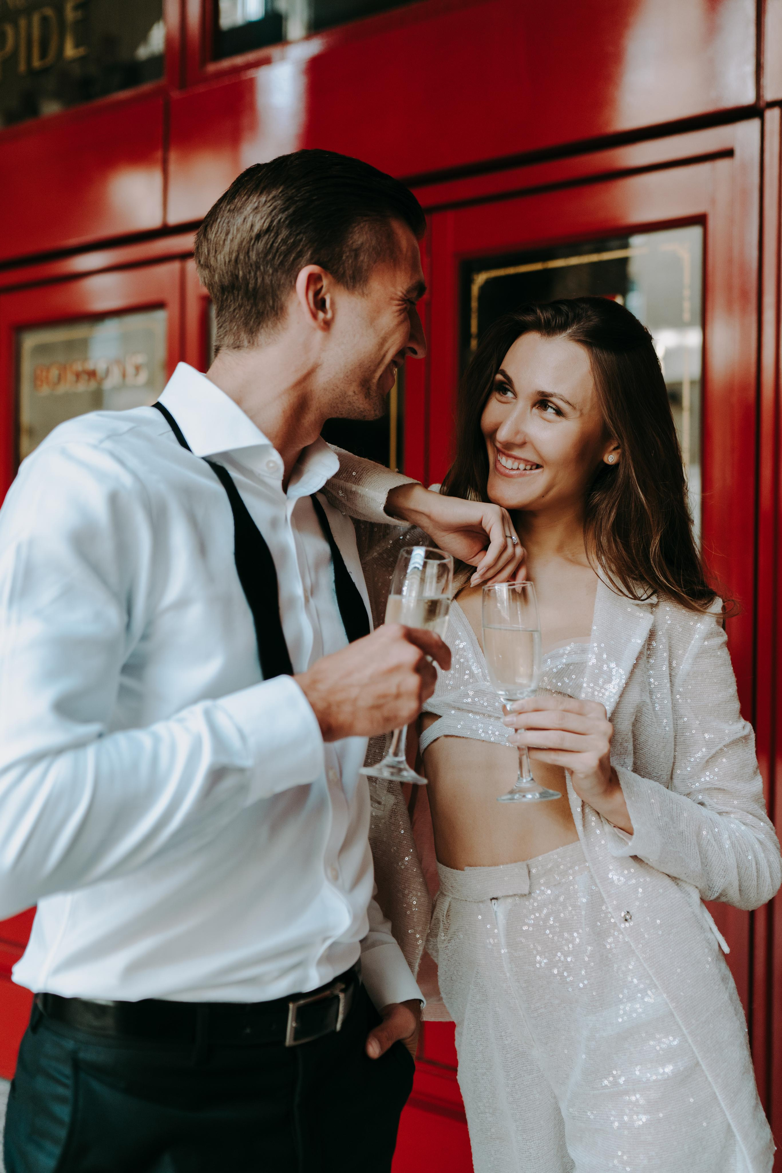 Engagement session by Tower Bridge