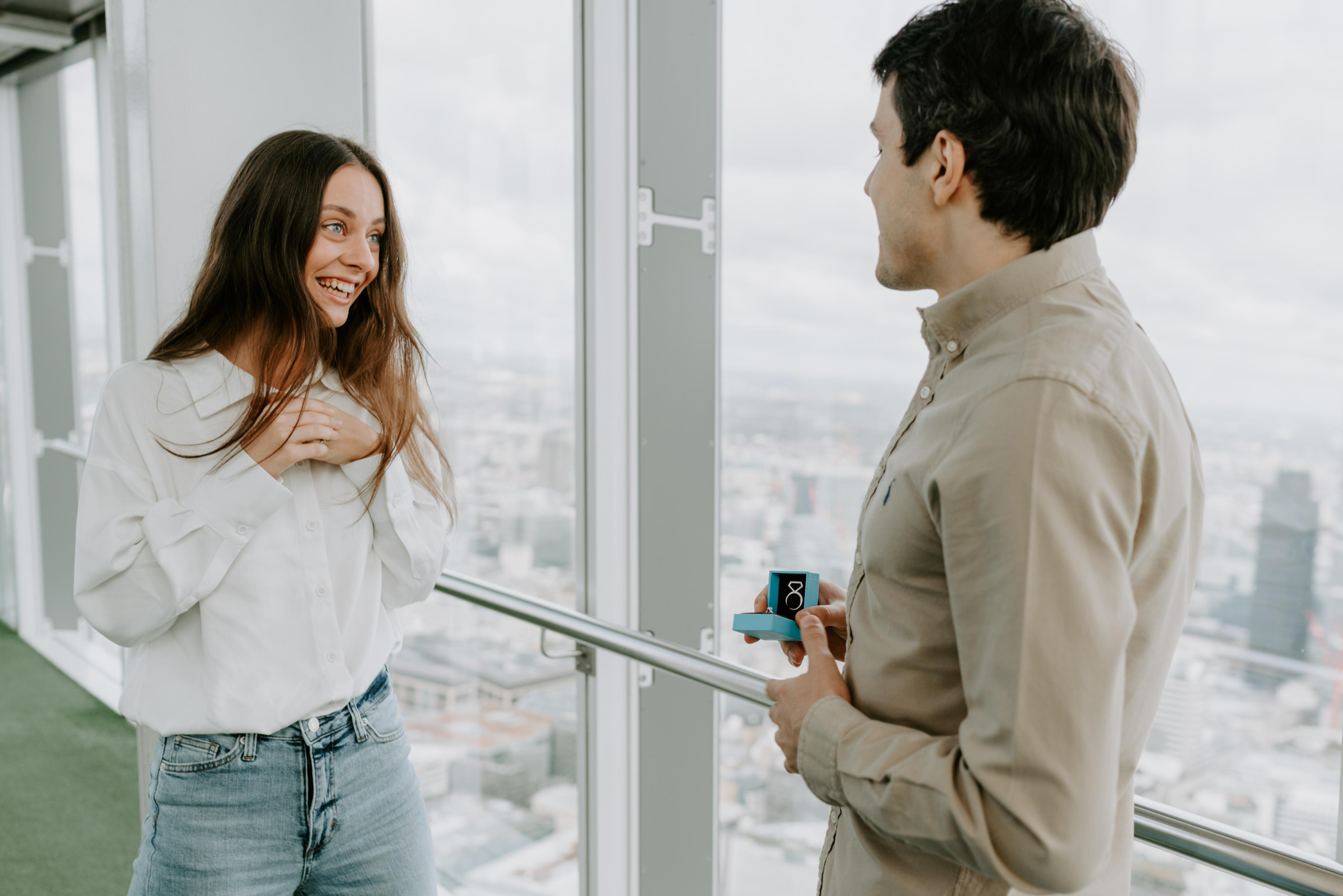 Proposal session by Tower Bridge. London portrait and family photographer