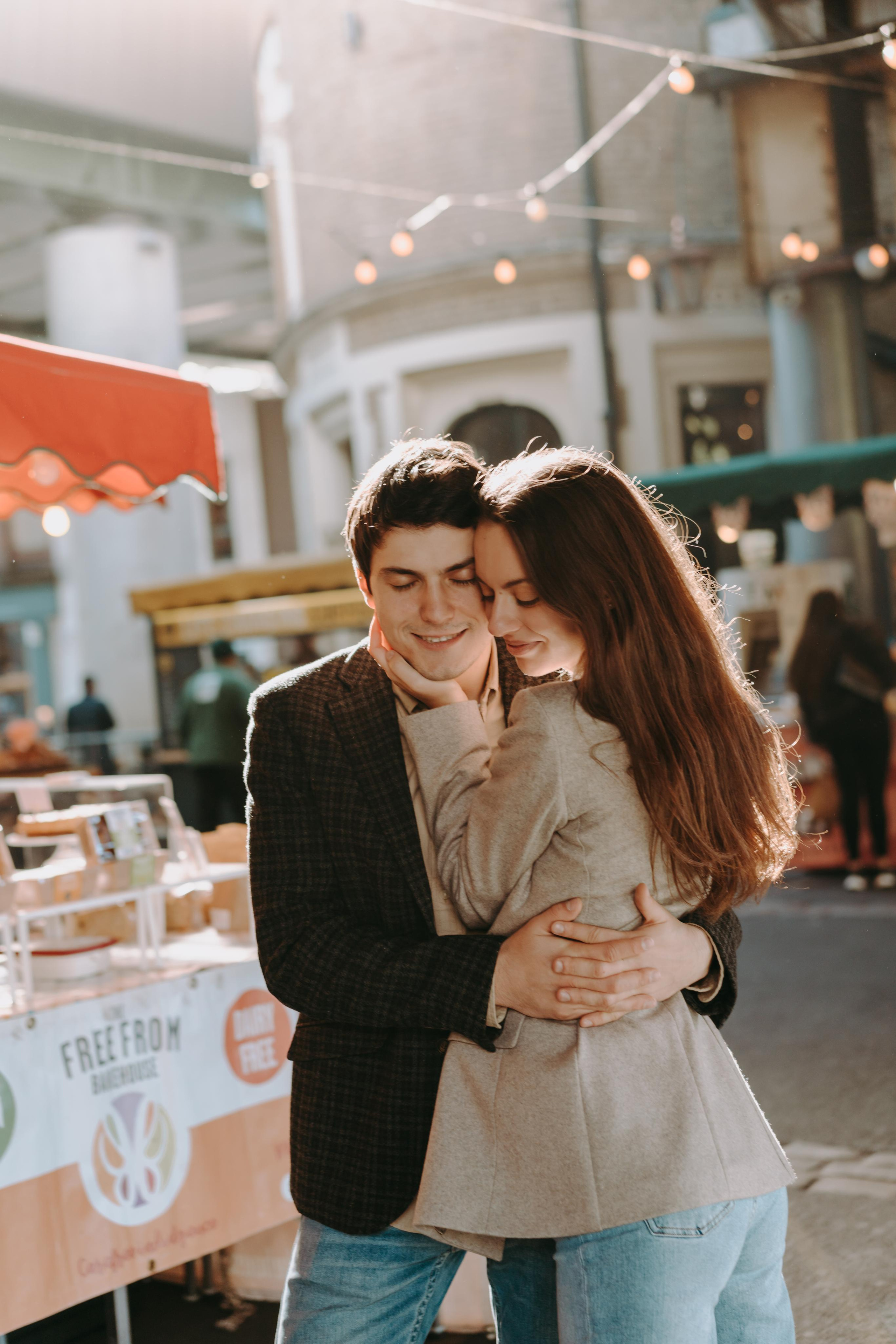 Proposal session by Tower Bridge. London portrait and family photographer