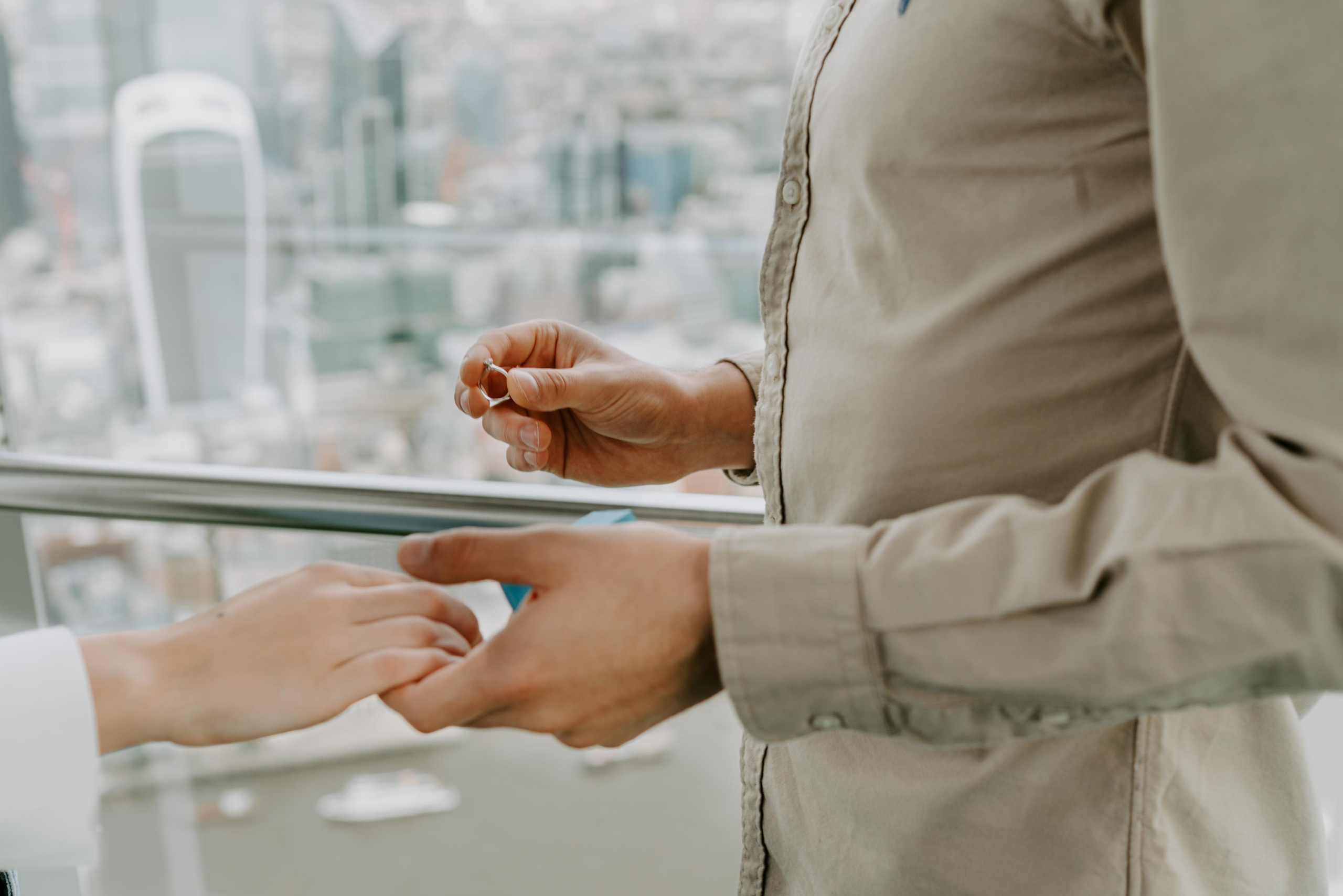 close-up engagement ring 