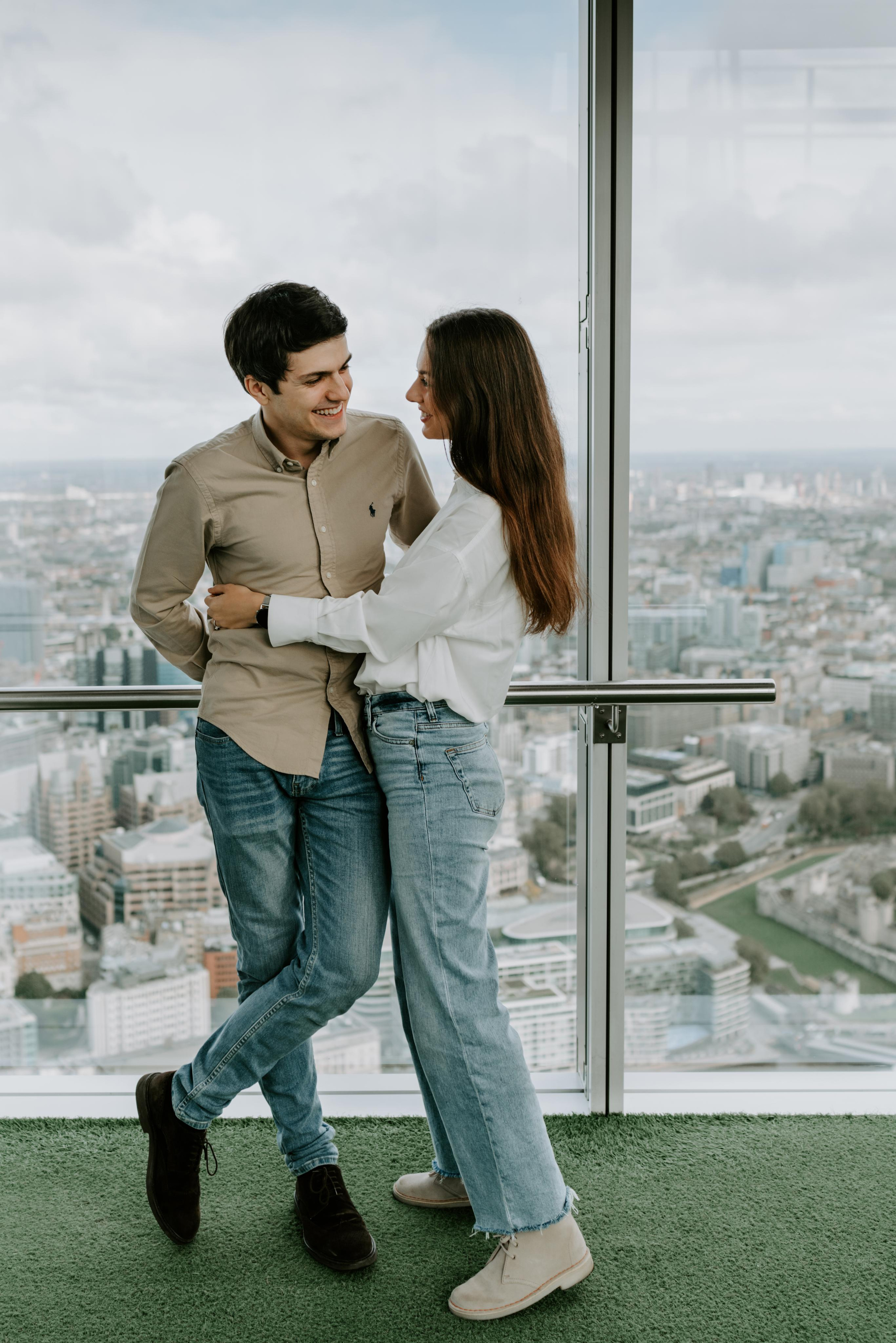 Proposal session by Tower Bridge. London portrait and family photographer