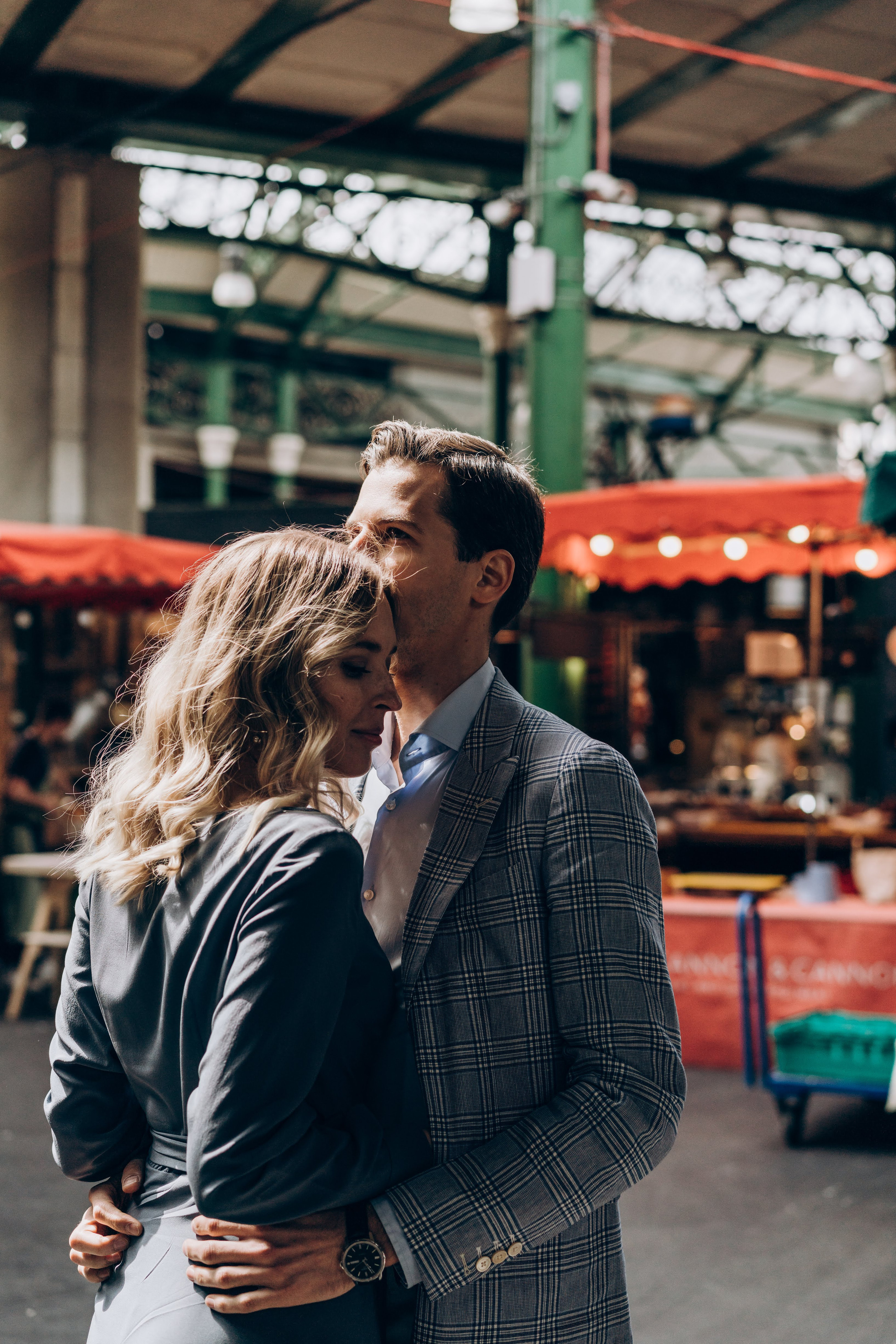 Engagement session by Tower Bridge. London portrait and family photographer