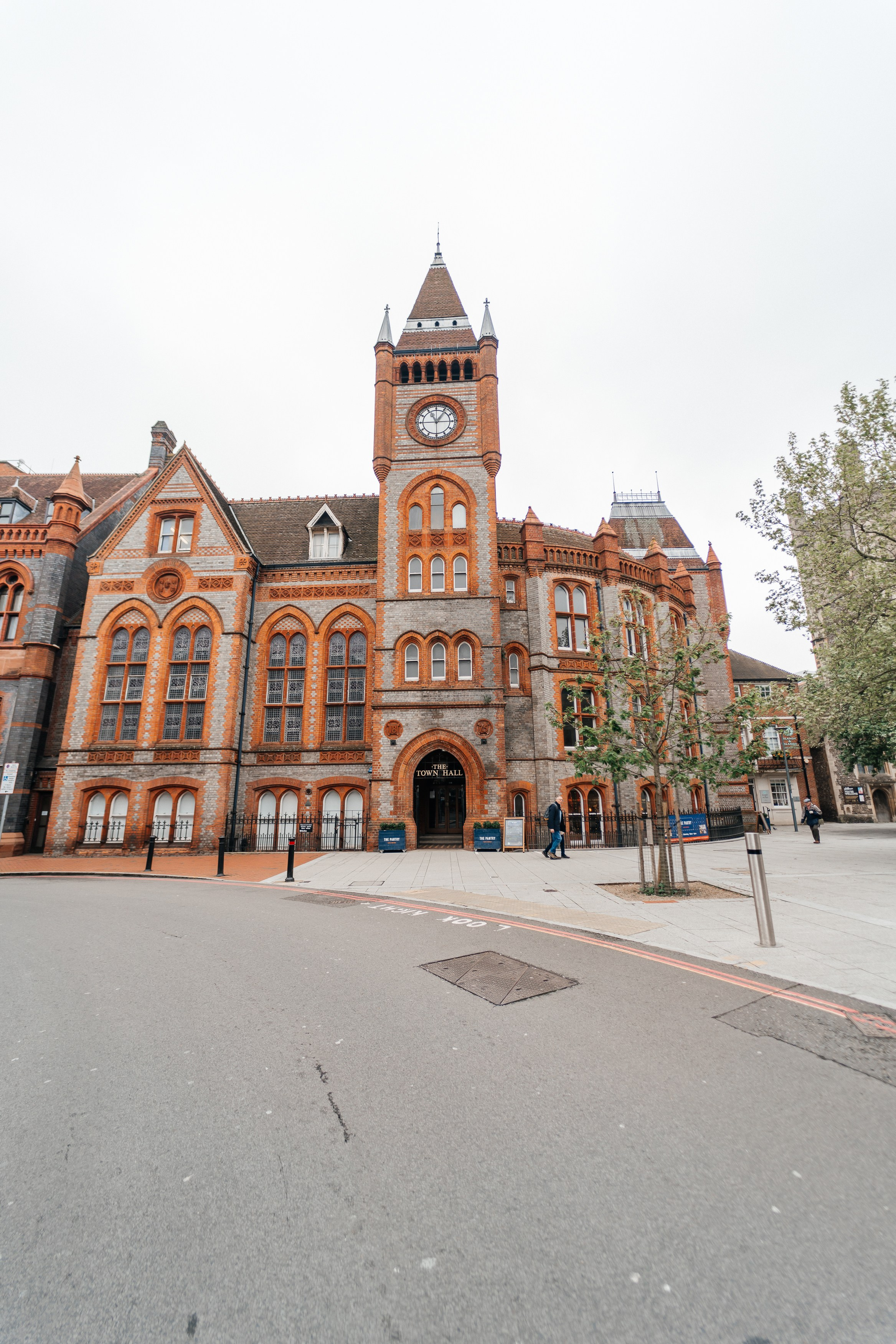 Reading Town Hall, Reading Town Hall civil ceremony, small wedding at Reading Town Hall, wedding at Reading, wedding at Reading, civil ceremony at Reading, small civil ceremony Reading Town Hall