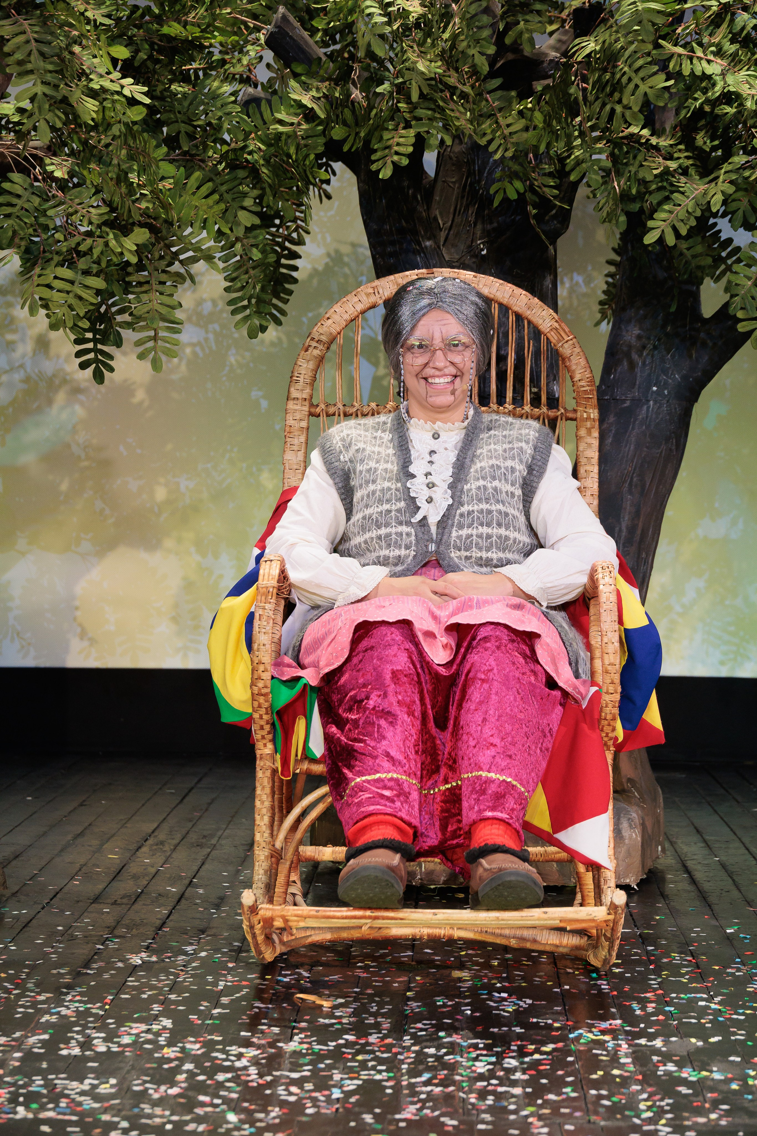 Povestea Scufita Rosie. Clounella. ✔️ Servicii foto si video in Chisinau Moldova - Cinematic.md