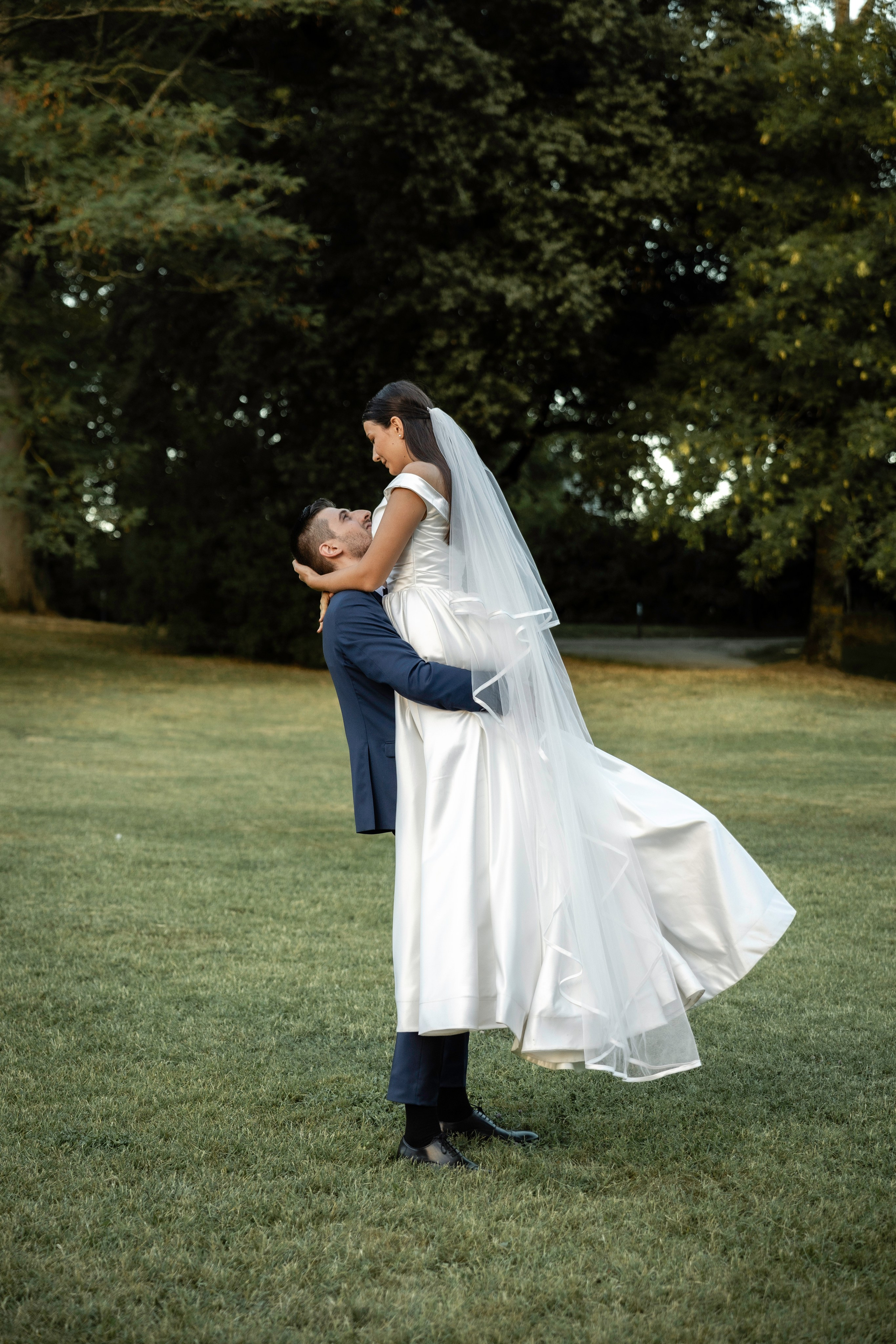 Wedding in Domaine De Montcausson. Eugenie Smirnova — wedding, corporate and lifestyle photographer in Toulouse and Southwest France