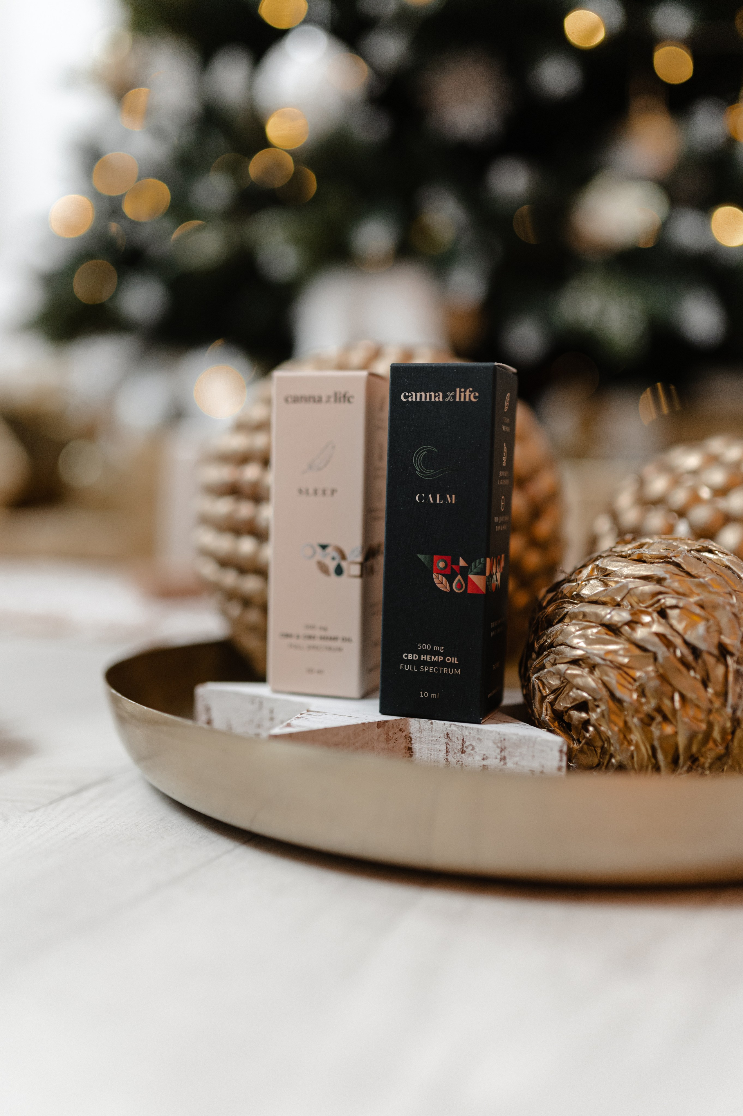 CannaXlife CBD products. ANNA-MARIA PHOTO CONTENT CREATOR — фотограф, естет, художник і візуальний експерт Instagram у Празі