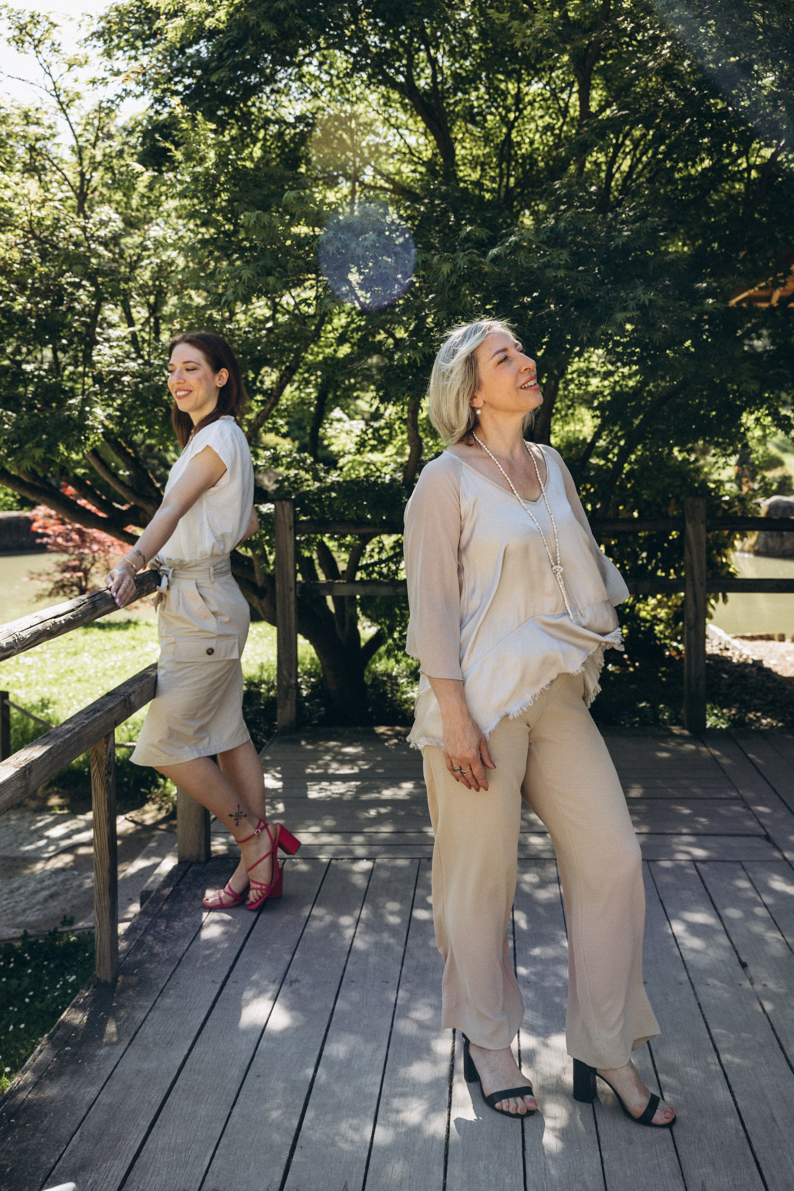 Mother-daughter photoshoot at Jardin Japonais de Toulouse. Eugénie Smirnova — Photographe à Toulouse et dans le Sud-Ouest