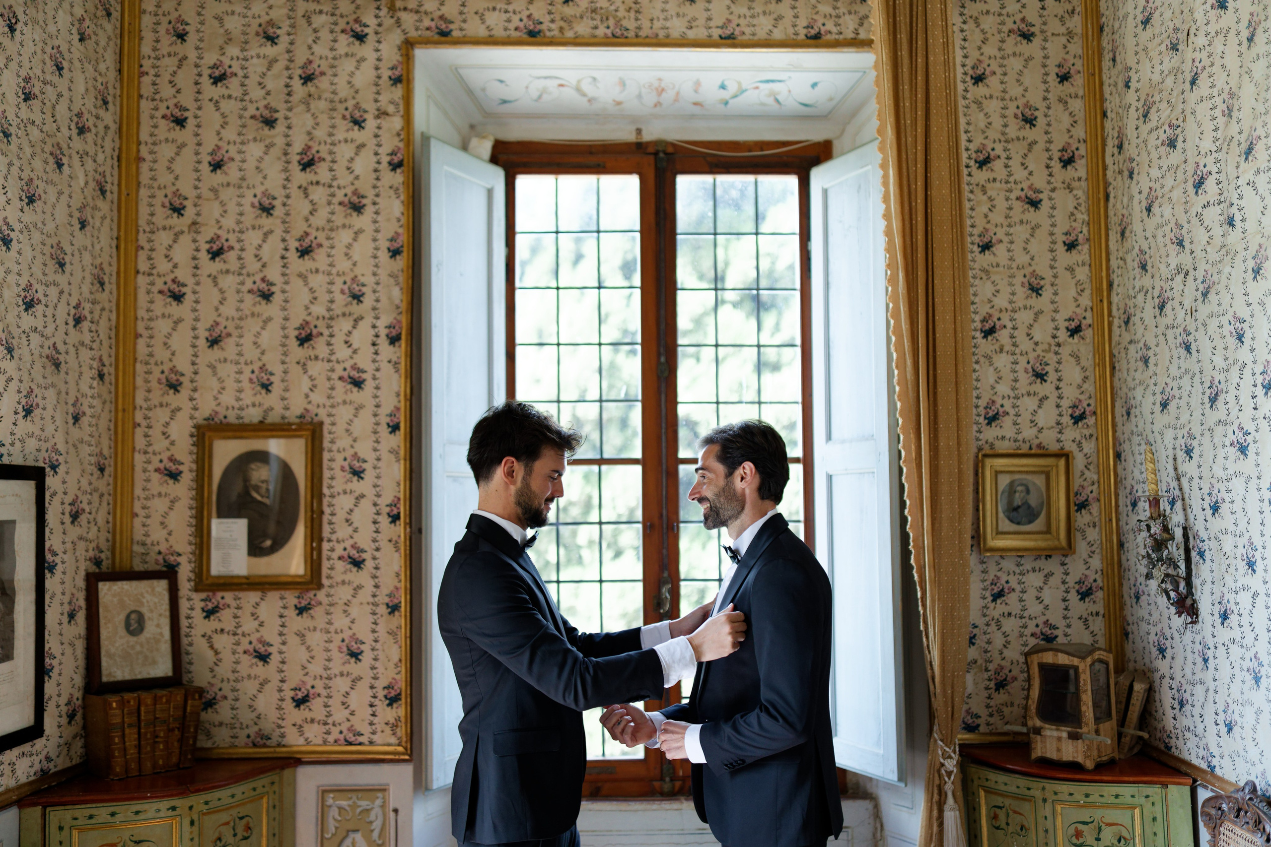 Wedding editorial at Villa di Geggiano, Tuscany, Italy