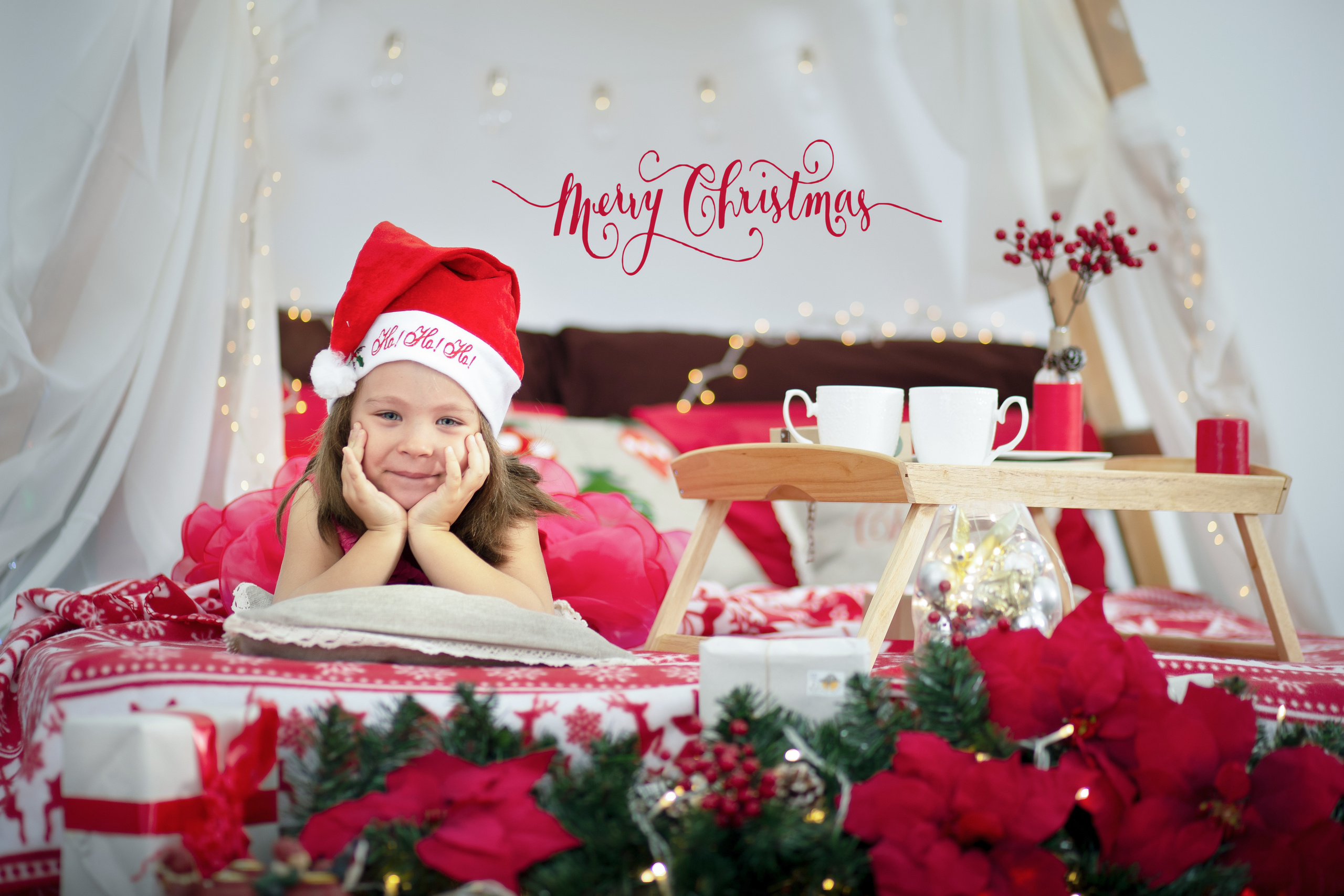 Коледни фотосесии в студио с декори. Фотограф Бургас. Фотосесии в студио и на открито, портрети, заснемане