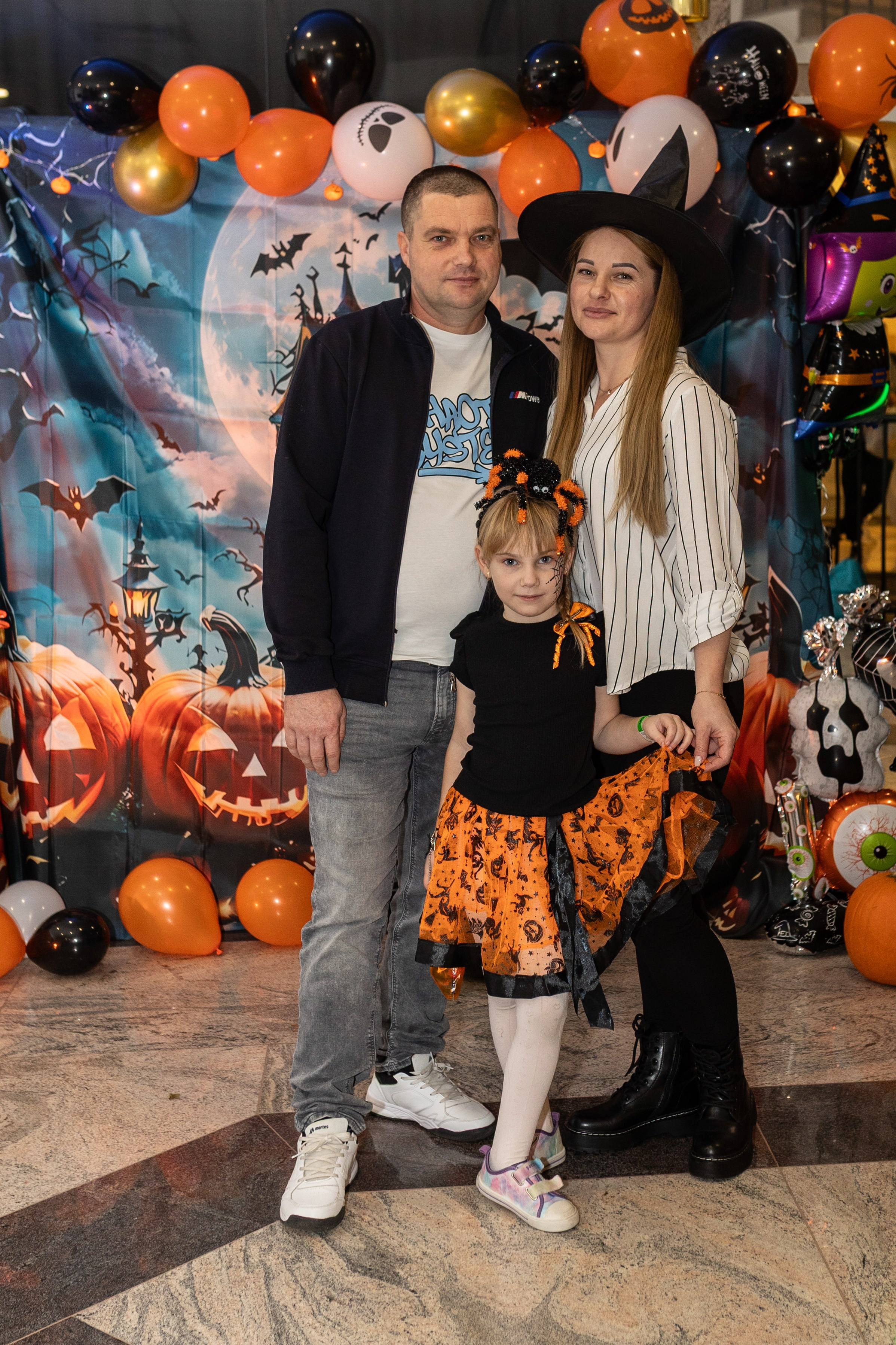 Leo dance studio Helloween 2025. Семейный и детский фотограф в Варшаве Мила Бобровская