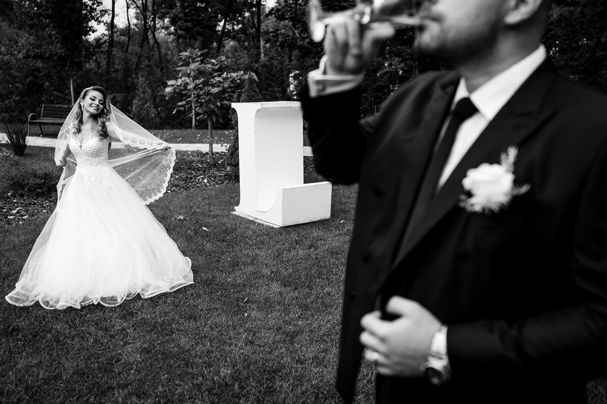 Carmen & Ciprian. Mugurel Olteanu Fotograf