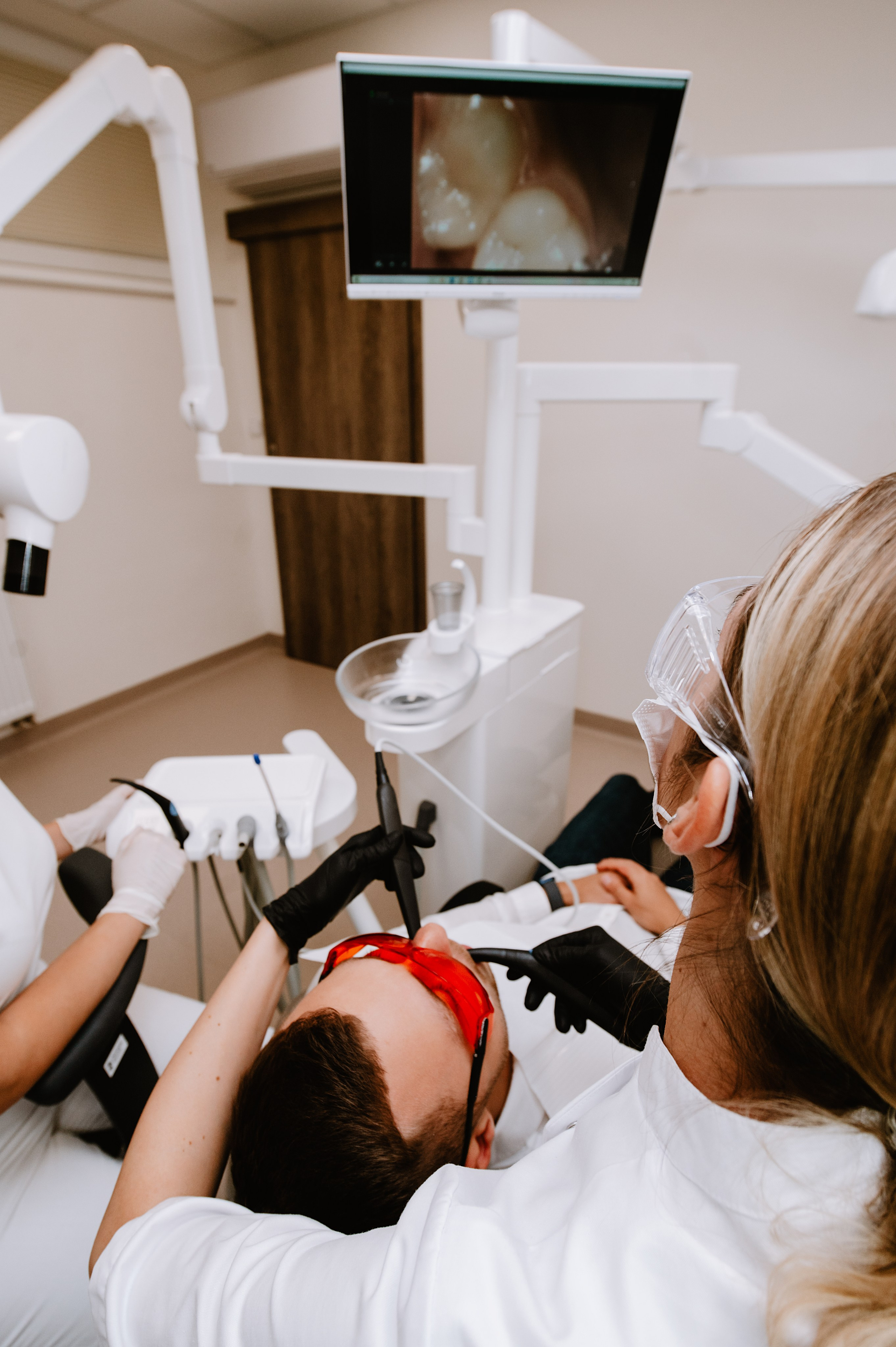 EDClinic dentistry in Prague. ANNA-MARIA PHOTO CONTENT CREATOR — фотограф, естет, художник і візуальний експерт Instagram у Празі