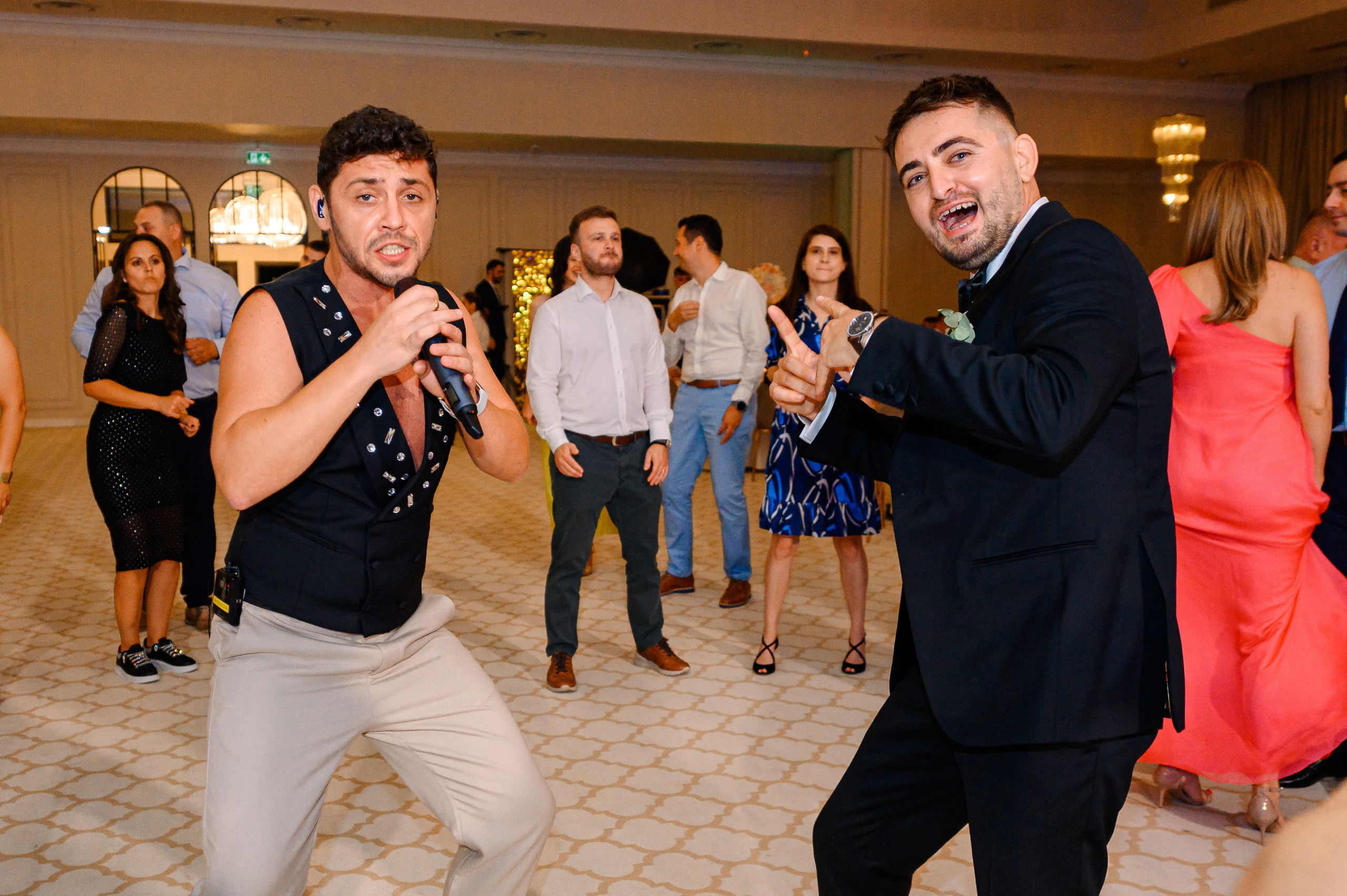 Madalina & Ovidiu. Mugurel Olteanu Fotograf