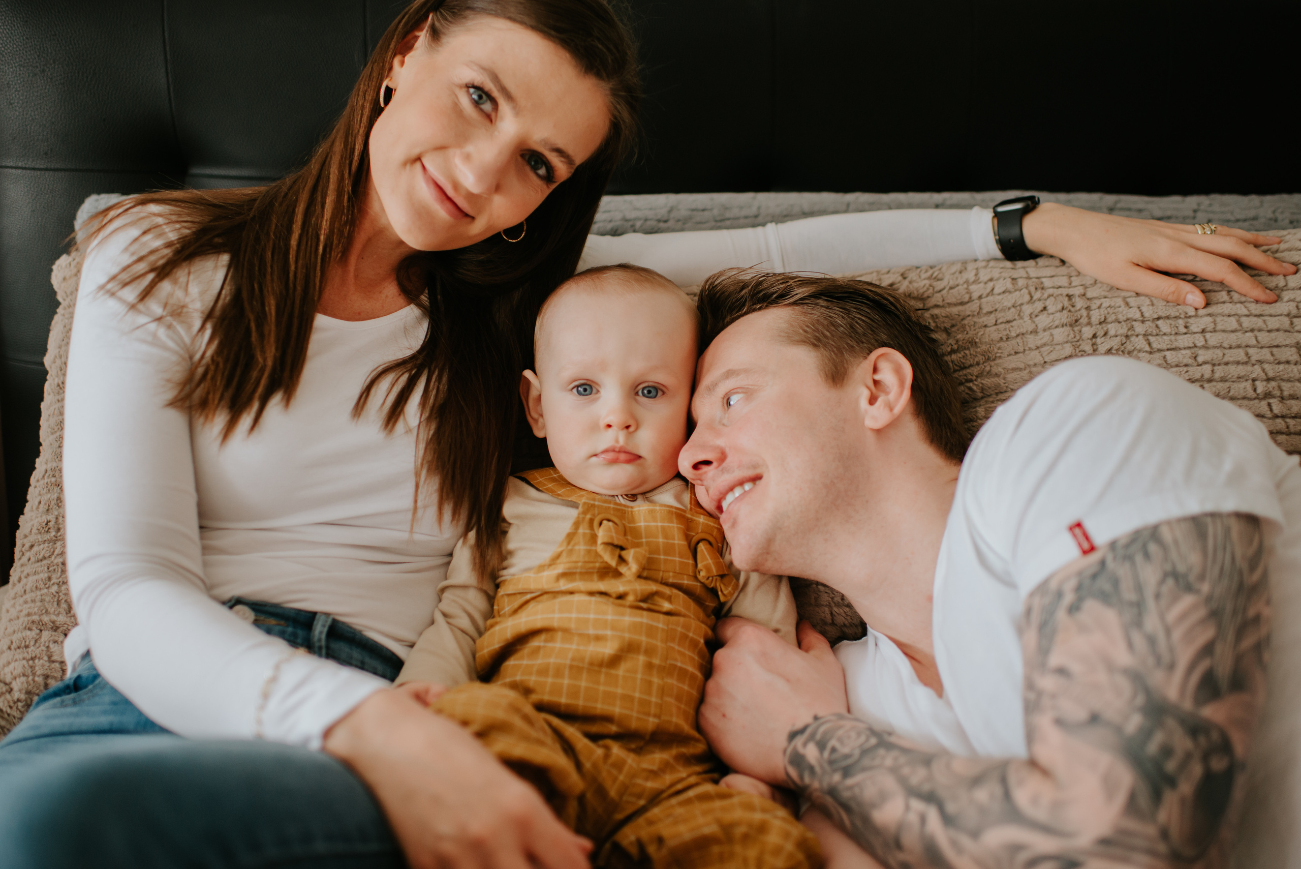 Family home visit. Michalina Dzianach Wedding Photographer Iceland