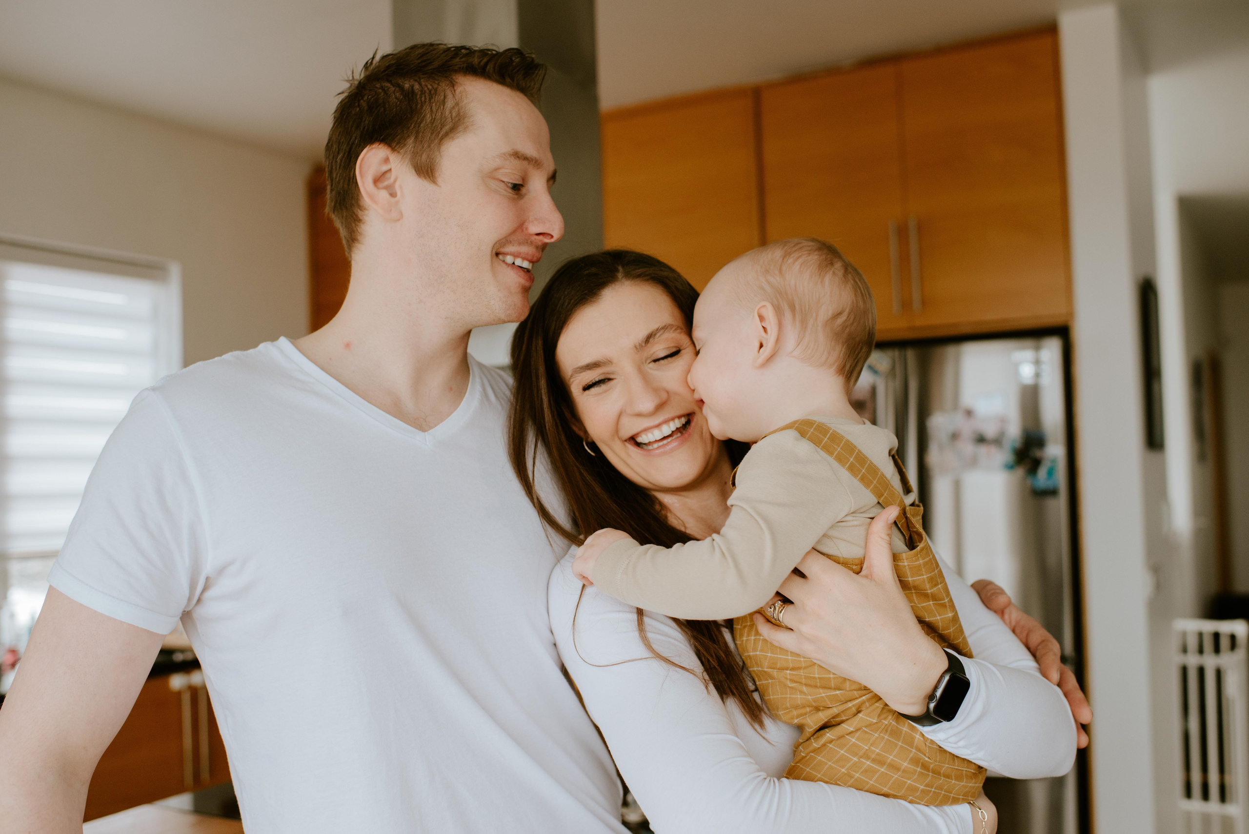 Family home visit. Michalina Dzianach Wedding Photographer Iceland