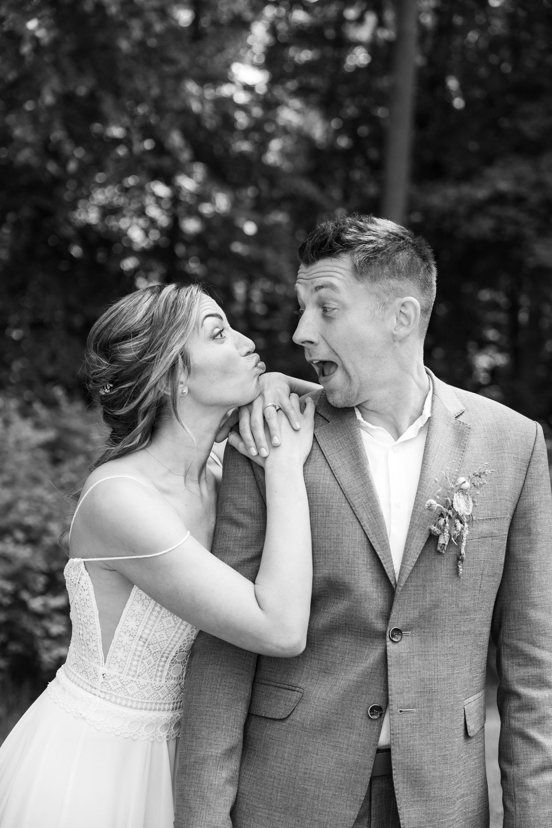 Bride and Groom Photoshoot. Lifestyle and Family Photographer in Pisek Oxana Telupilova